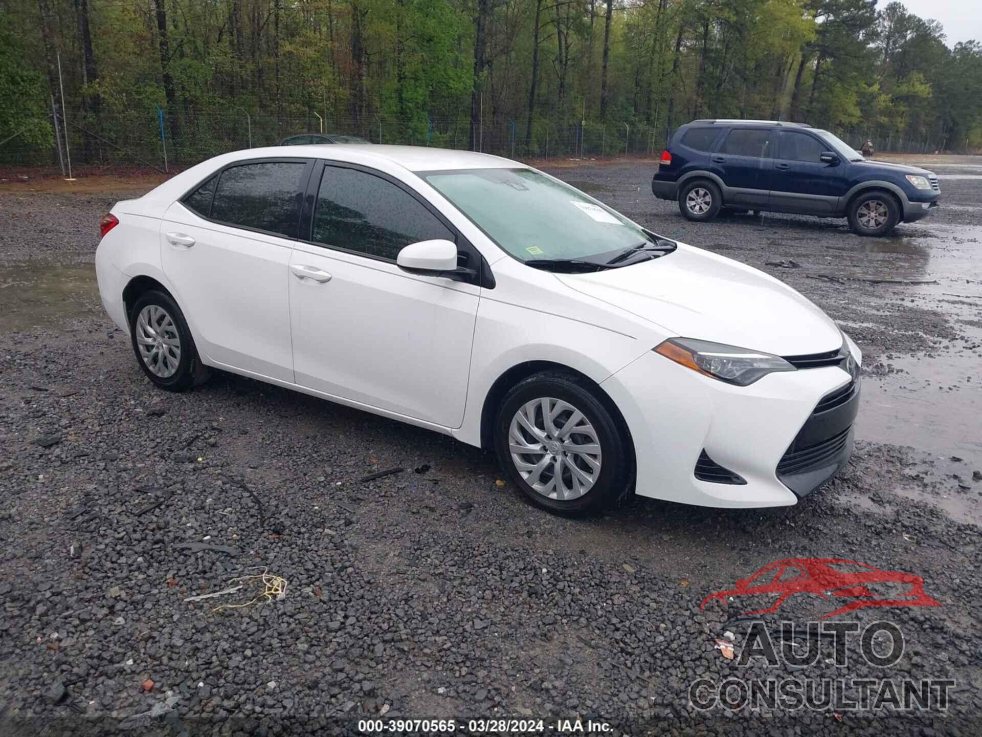 TOYOTA COROLLA 2017 - 2T1BURHEXHC911990