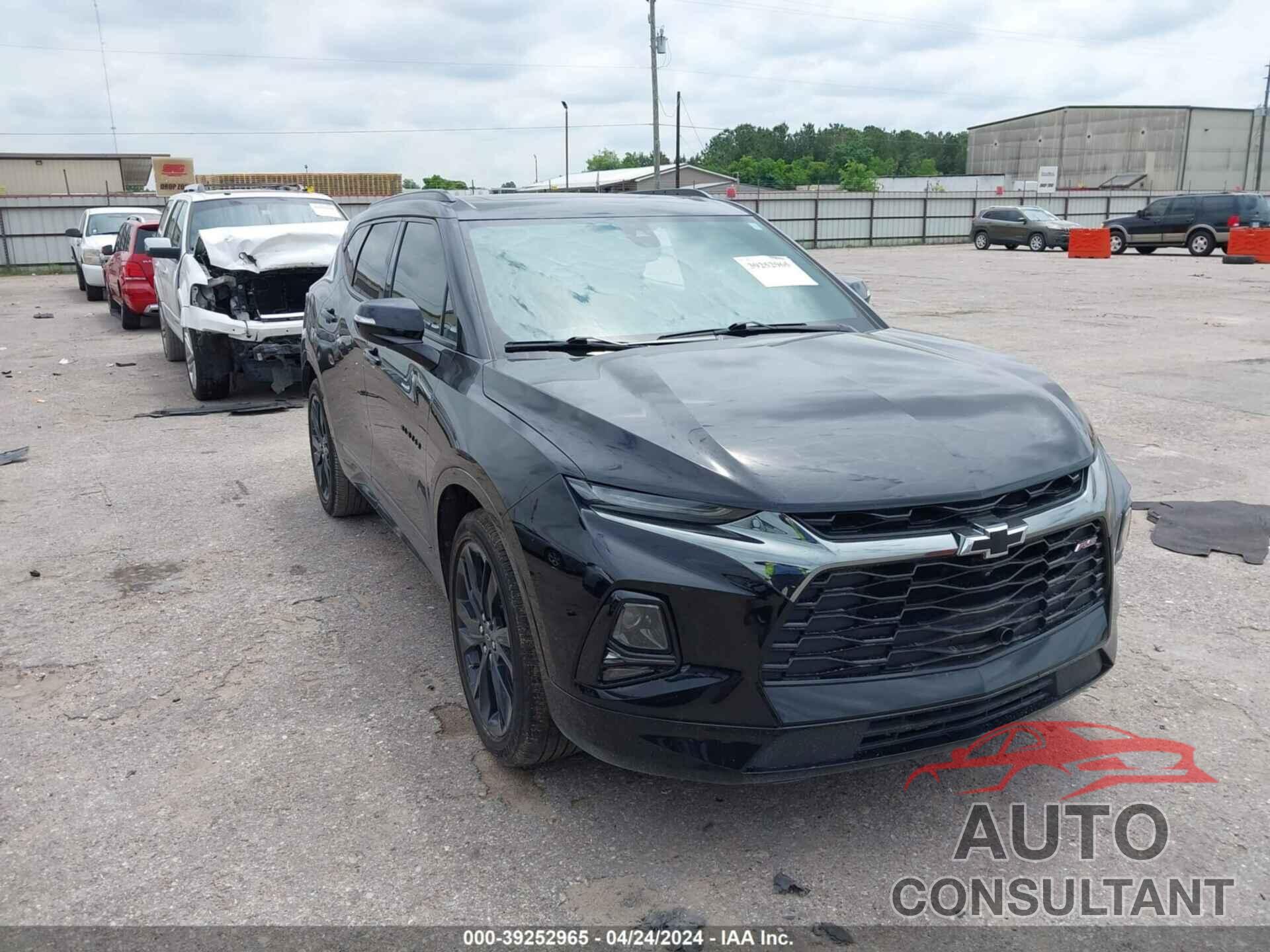 CHEVROLET BLAZER 2021 - 3GNKBKRS5MS555373