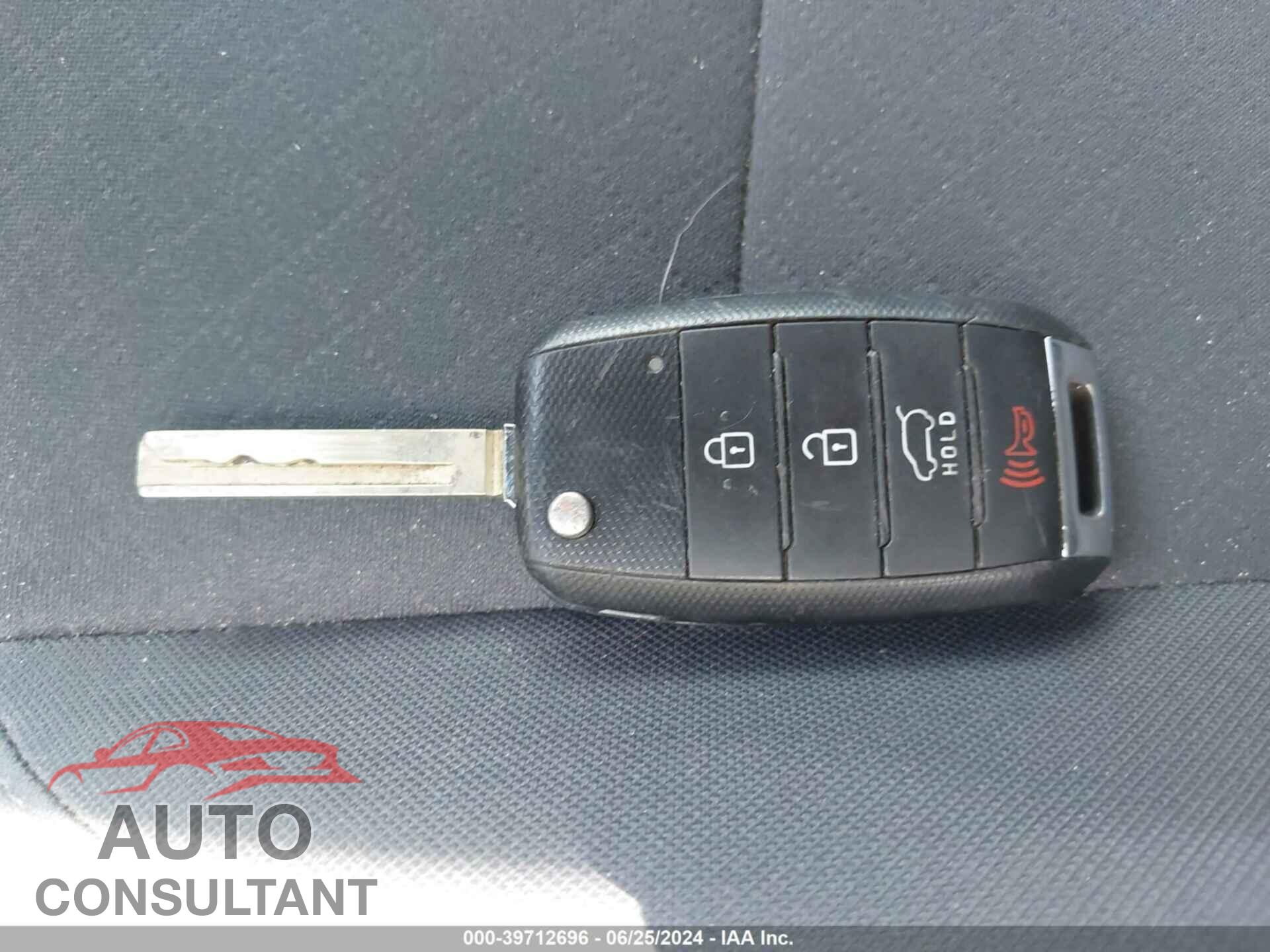 KIA SORENTO 2017 - 5XYPG4A35HG211971