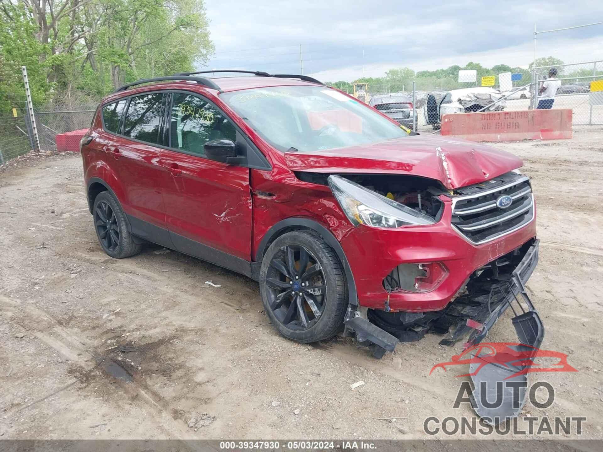 FORD ESCAPE 2017 - 1FMCU9GD1HUD75863