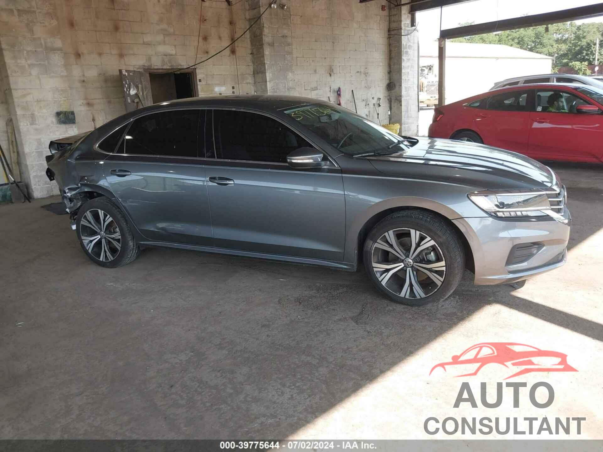 VOLKSWAGEN PASSAT 2022 - 1VWSA7A31NC004519