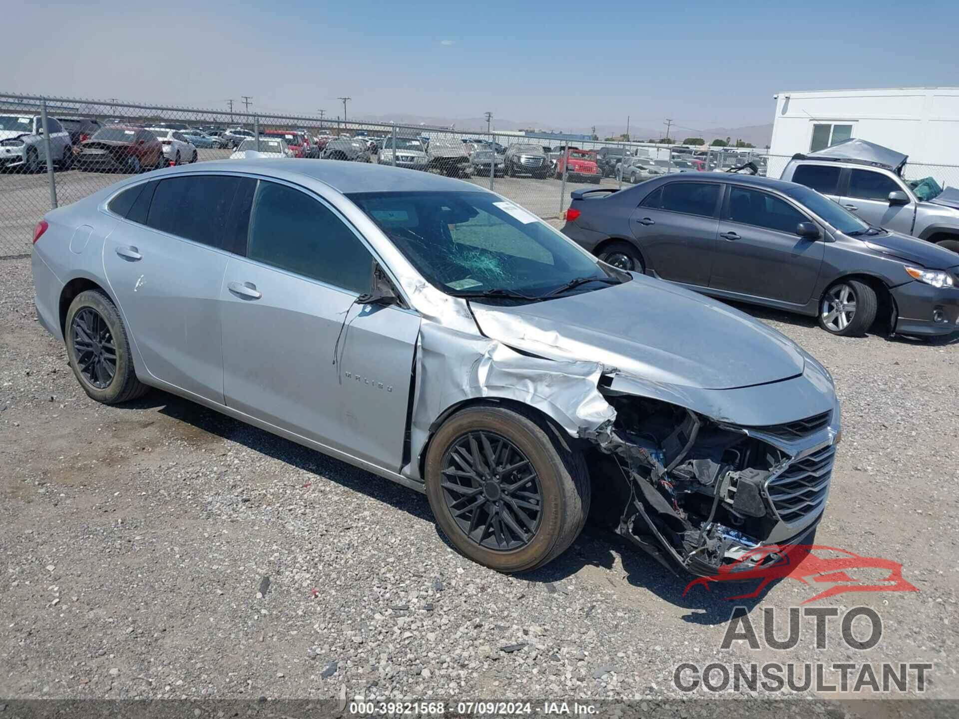 CHEVROLET MALIBU 2019 - 1G1ZD5ST0KF107347