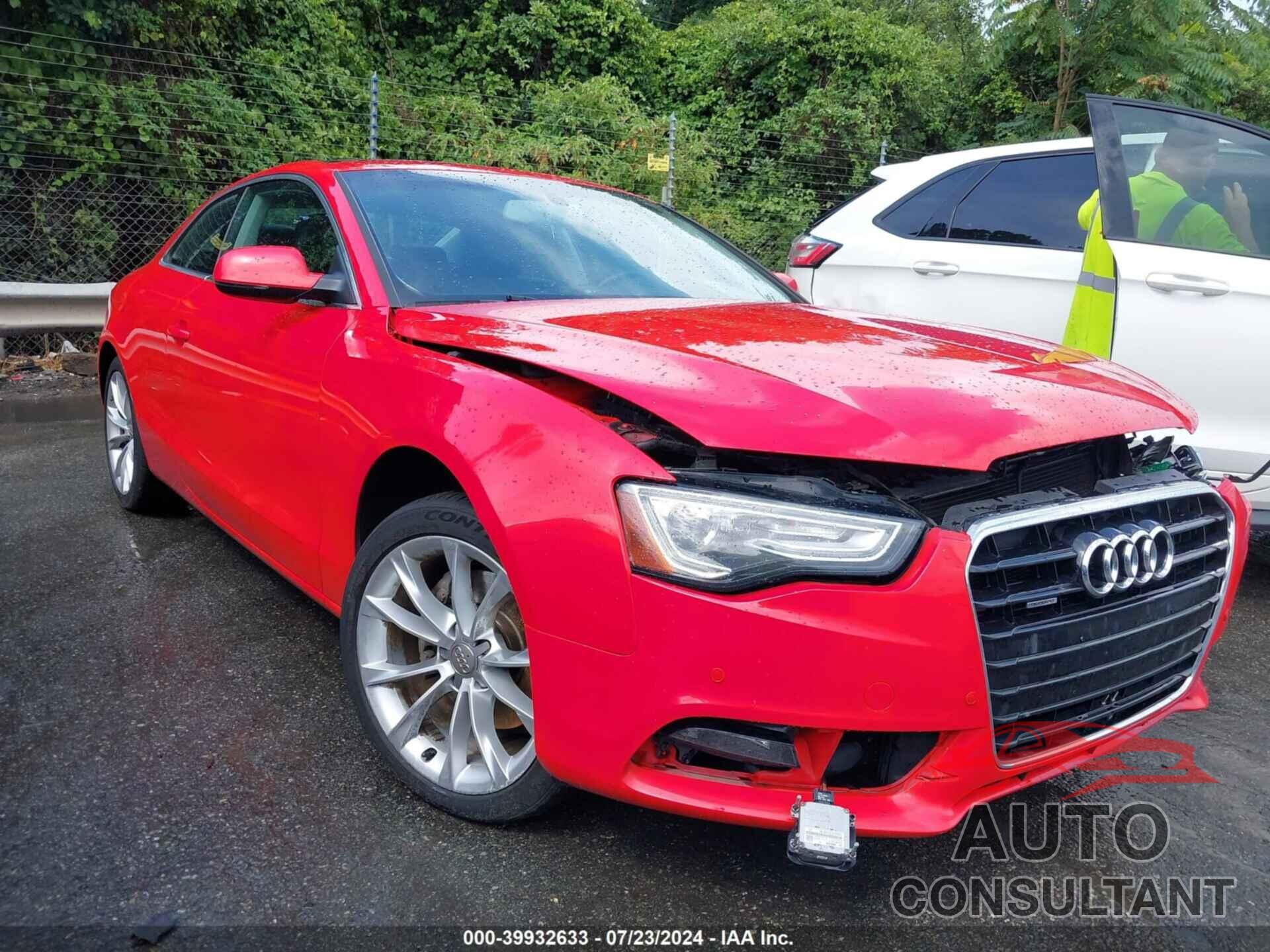 AUDI A5 2013 - WAUVFAFR5DA013744