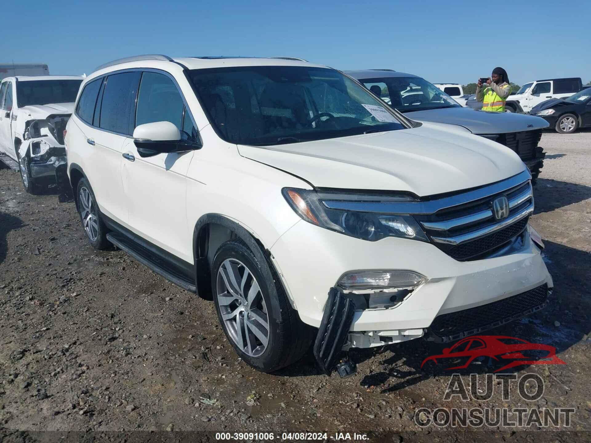 HONDA PILOT 2017 - 5FNYF6H91HB049695