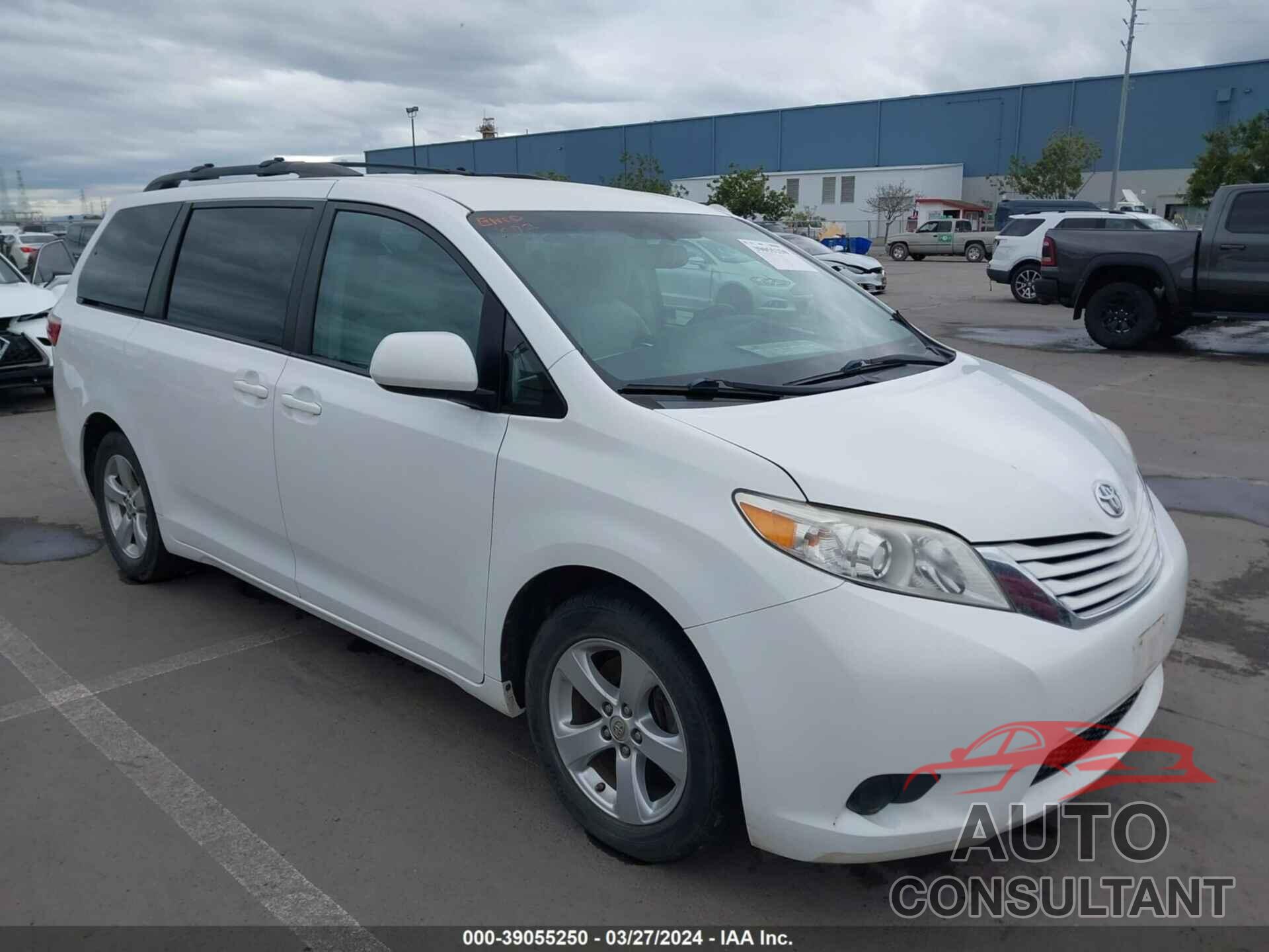 TOYOTA SIENNA 2017 - 5TDKZ3DC3HS884738