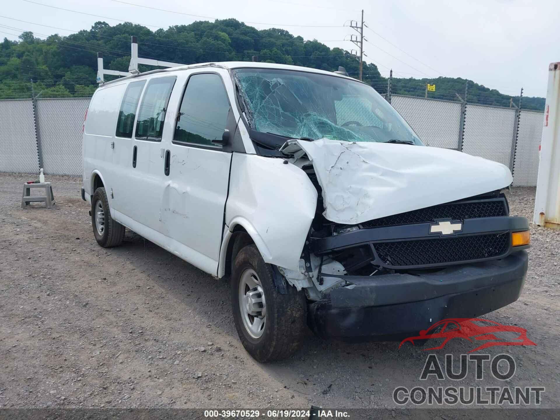 CHEVROLET EXPRESS 2500 2019 - 1GCWGAFP7K1309946