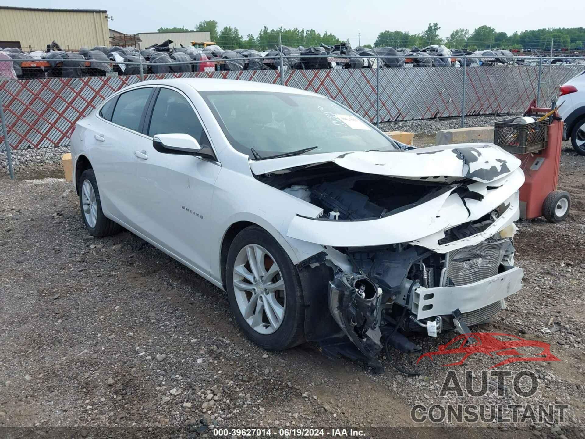 CHEVROLET MALIBU 2018 - 1G1ZD5ST3JF193476