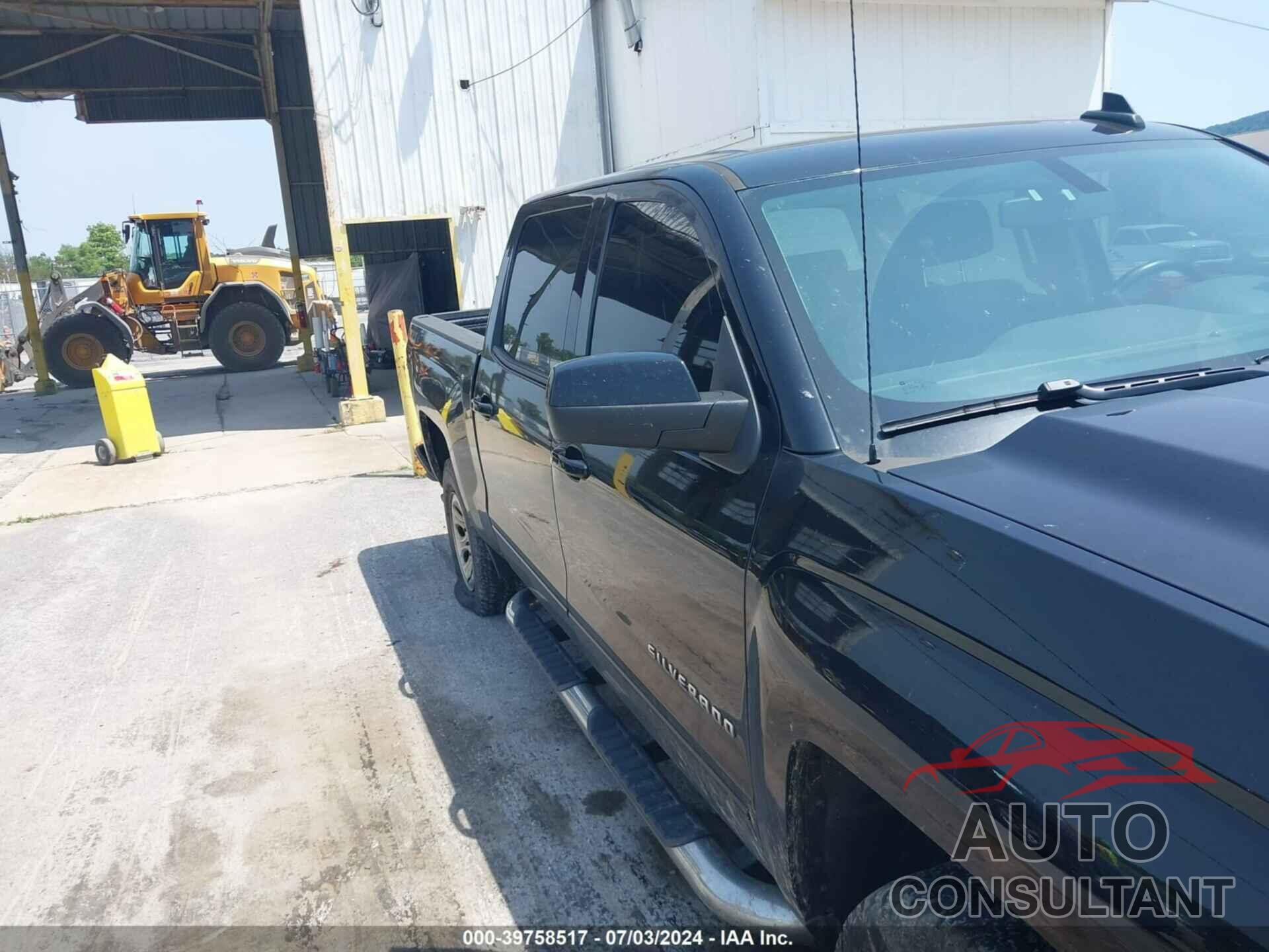 CHEVROLET SILVERADO 1500 2017 - 3GCUKREC2HG100868