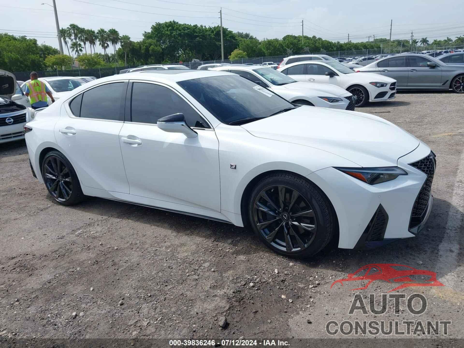 LEXUS IS 350 2022 - JTHGZ1B29N5058044