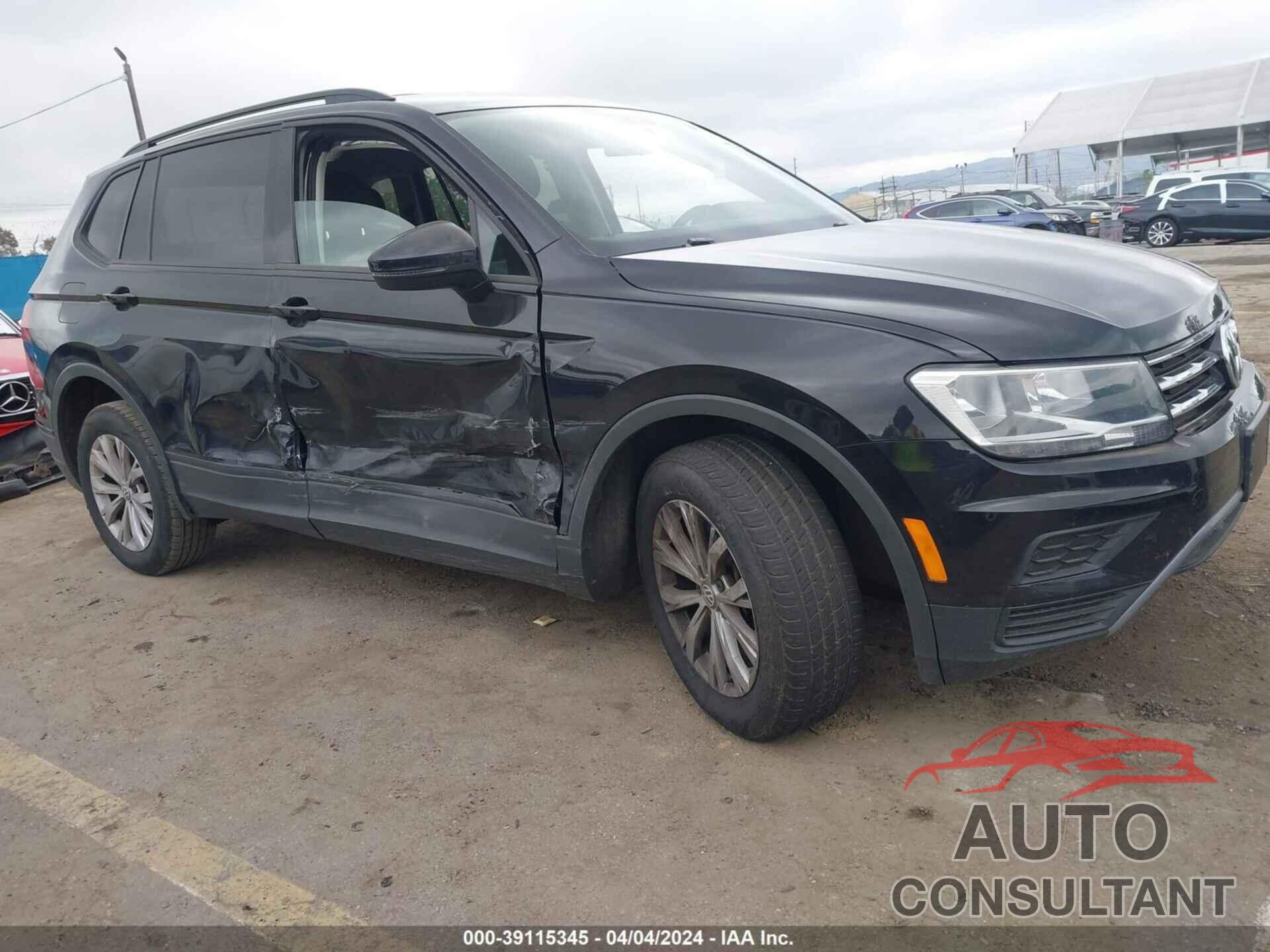 VOLKSWAGEN TIGUAN 2018 - 3VV0B7AX0JM073545