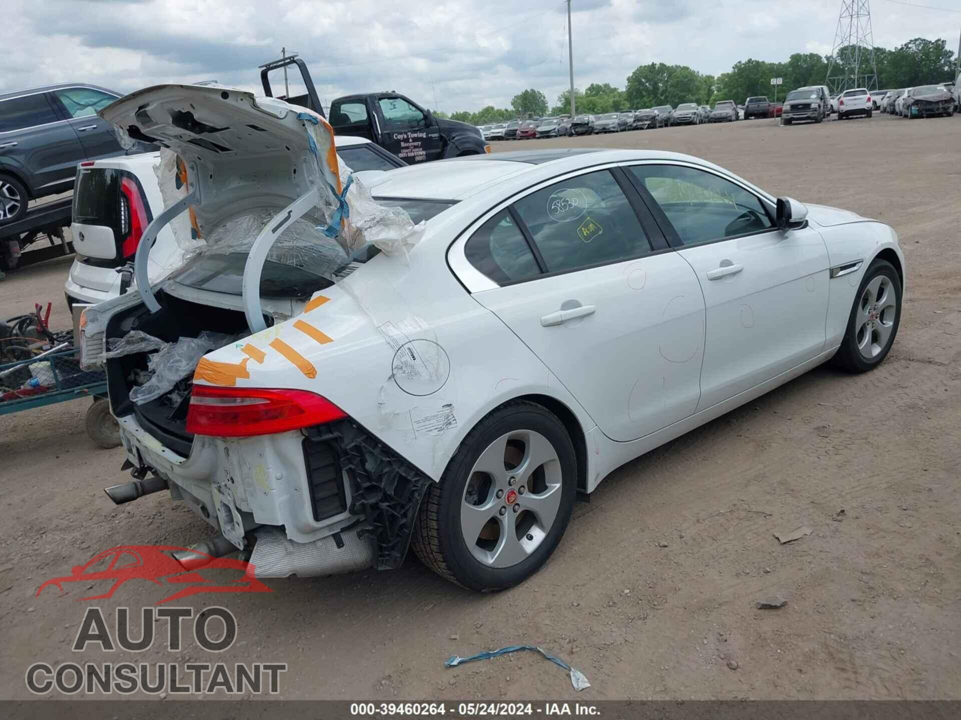 JAGUAR XE 2017 - SAJAR4BG0HA972734