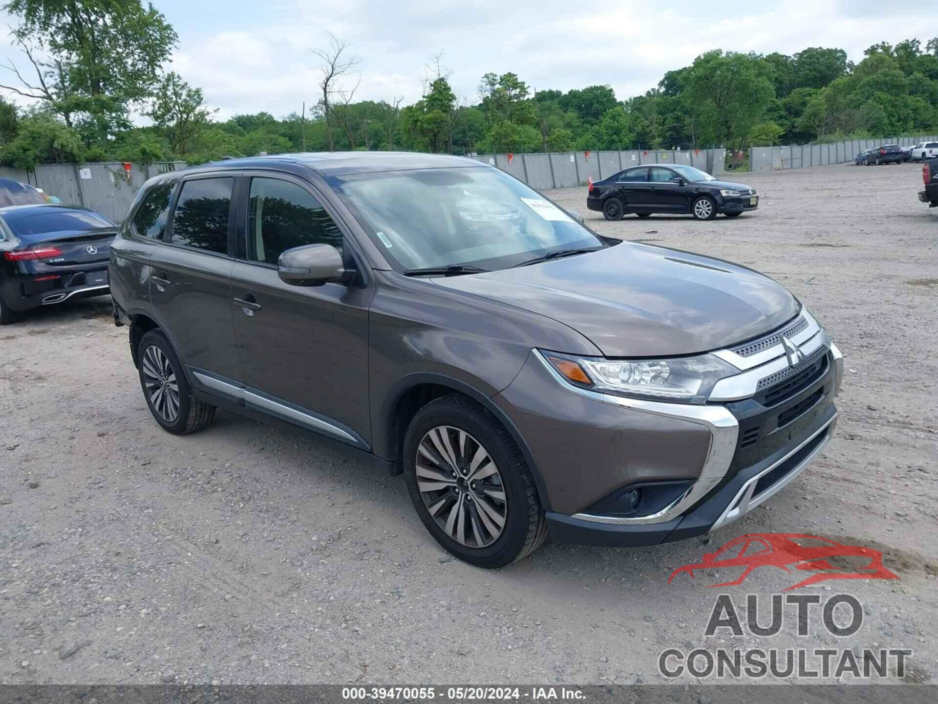 MITSUBISHI OUTLANDER 2019 - JA4AZ3A32KZ003415