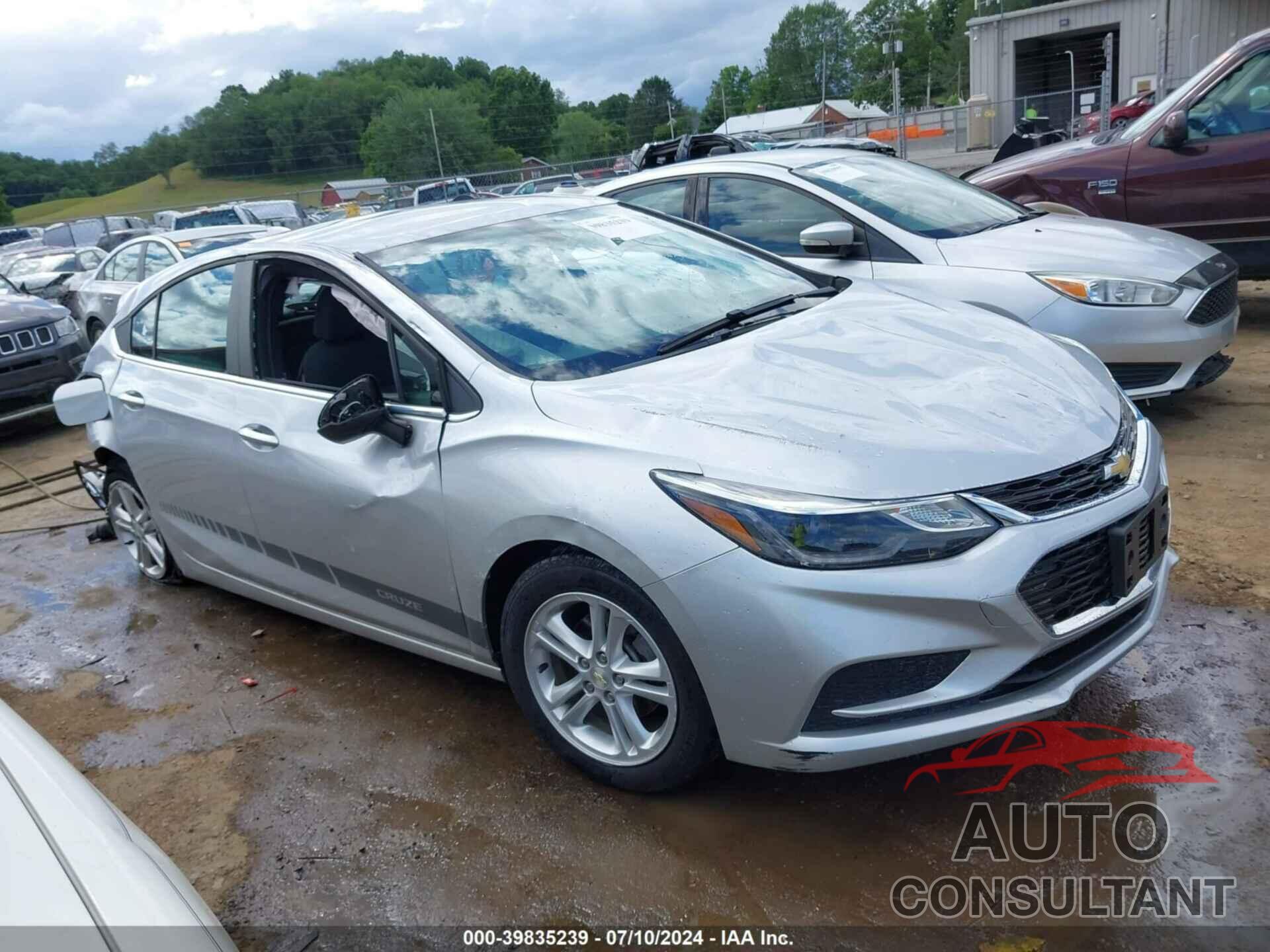 CHEVROLET CRUZE 2018 - 3G1BE6SM7JS620005