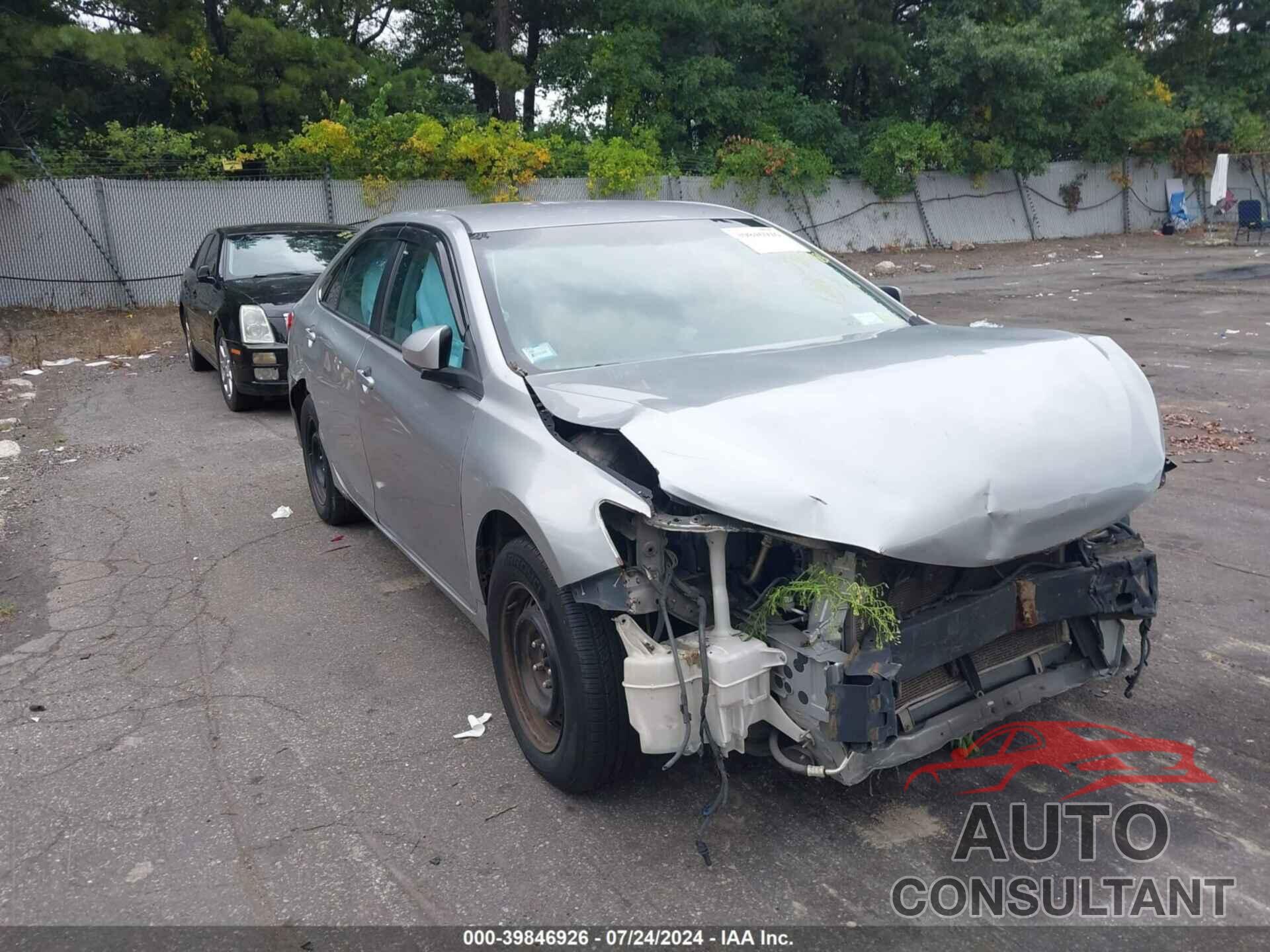 TOYOTA CAMRY 2016 - 4T4BF1FK6GR573219
