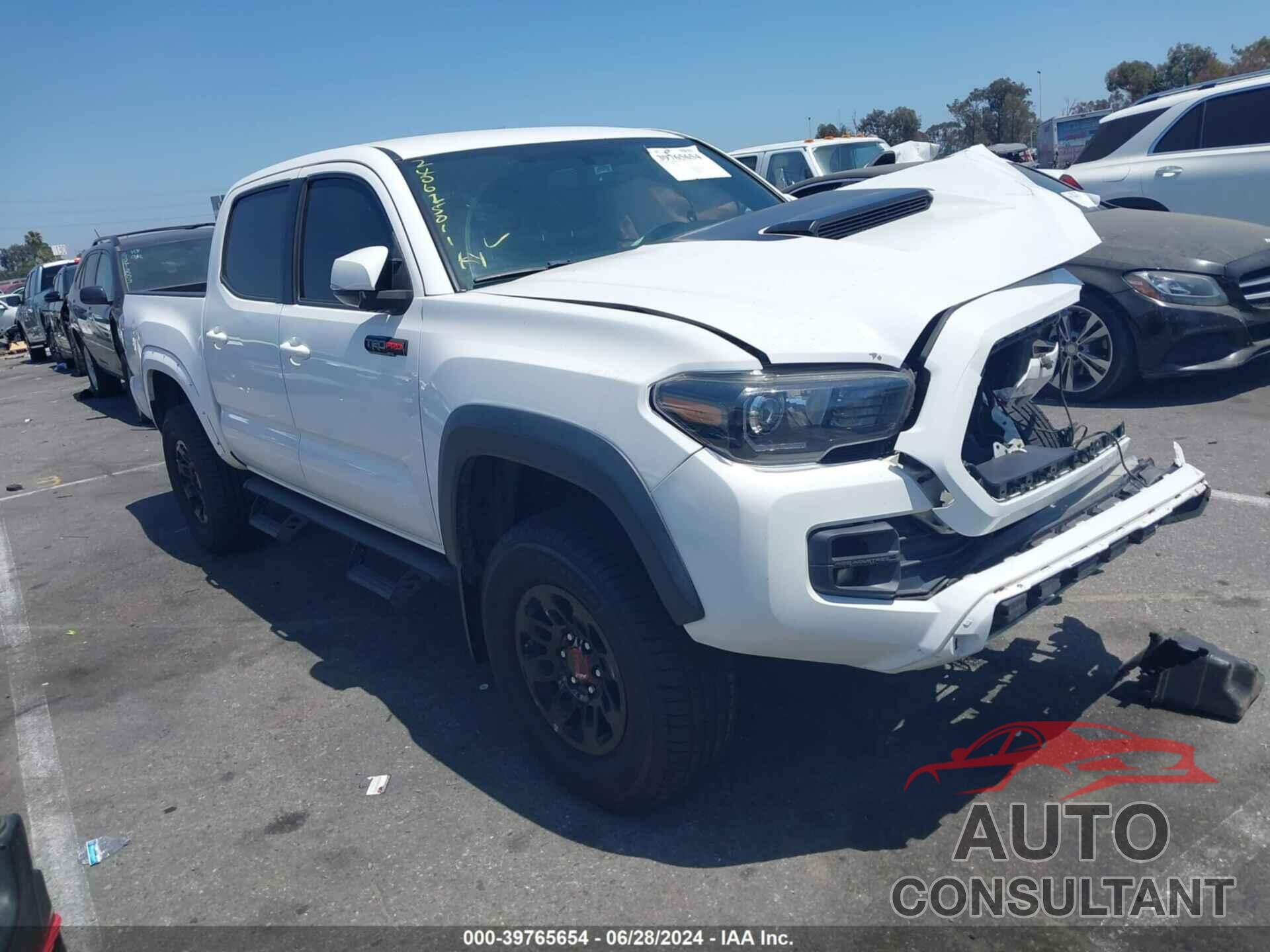 TOYOTA TACOMA 2017 - 5TFCZ5AN1HX070278