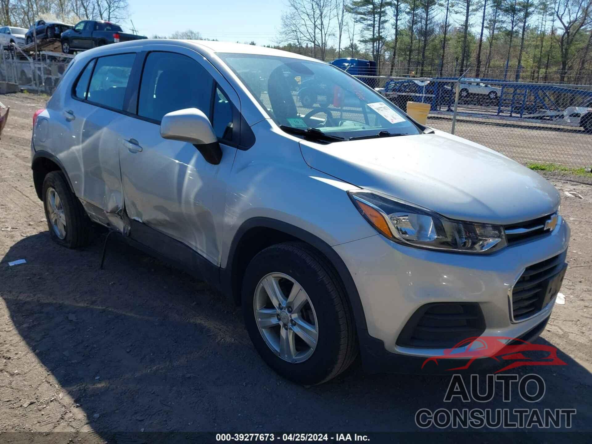 CHEVROLET TRAX 2018 - 3GNCJNSB1JL223469