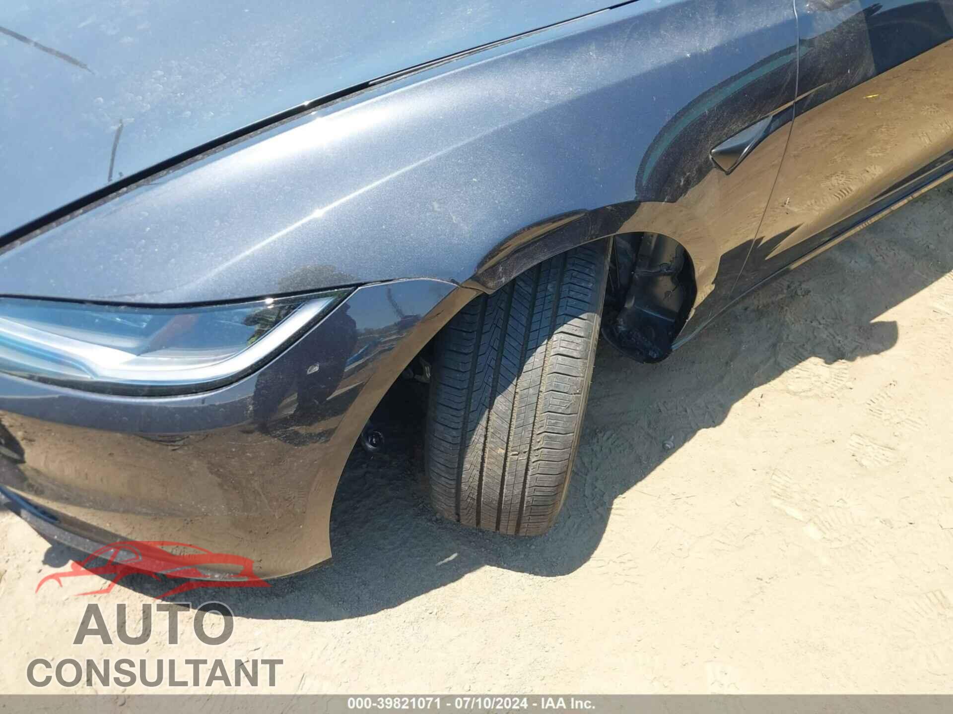 TESLA MODEL 3 2024 - 5YJ3E1EA6RF726255