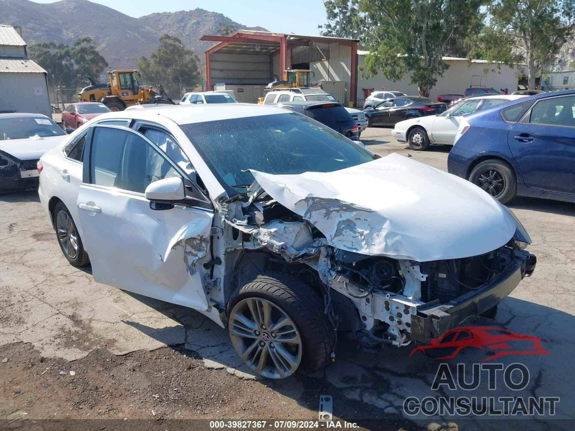 TOYOTA CAMRY 2016 - 4T1BF1FK3GU142198