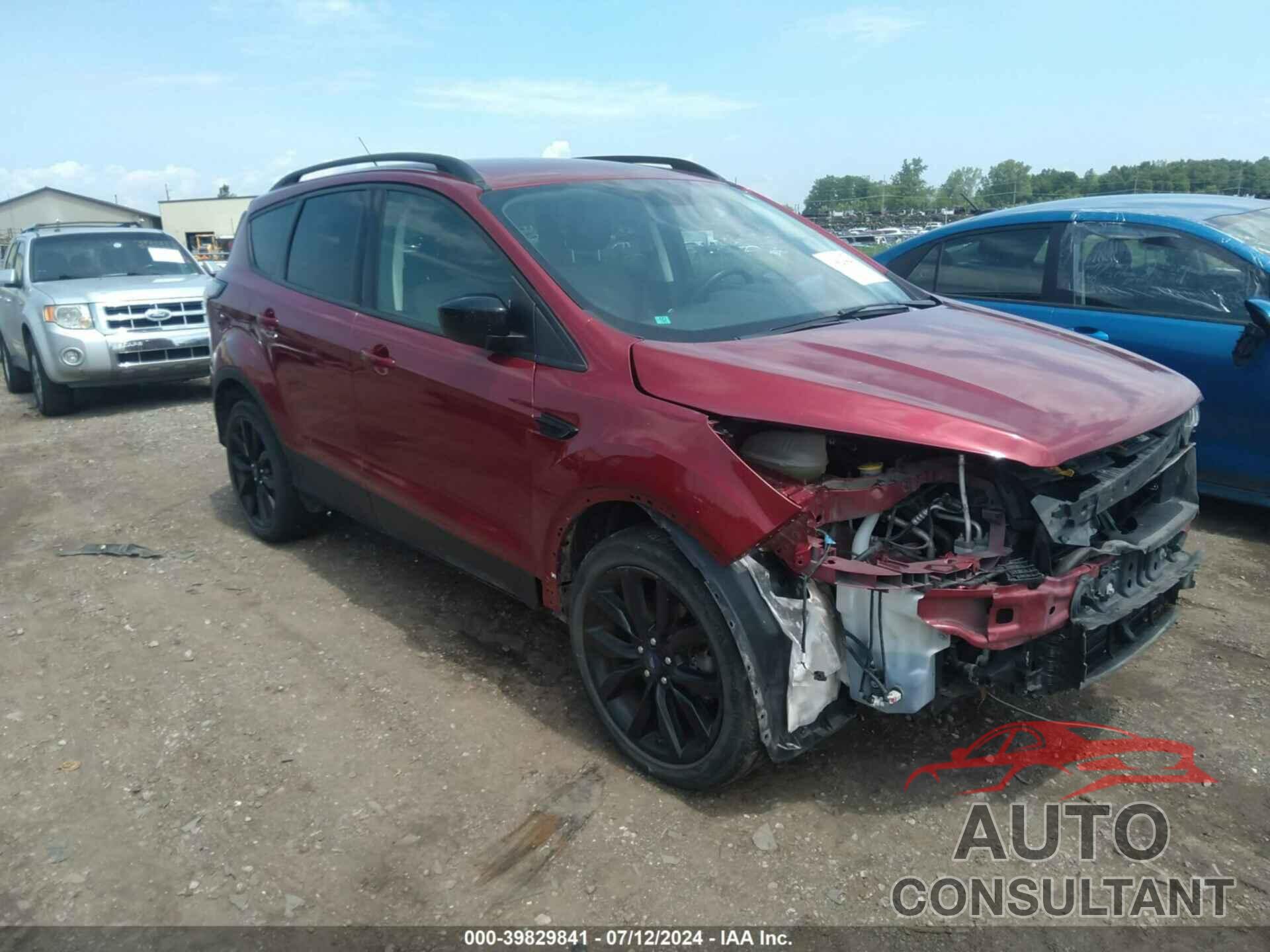 FORD ESCAPE 2018 - 1FMCU9GD0JUC19058