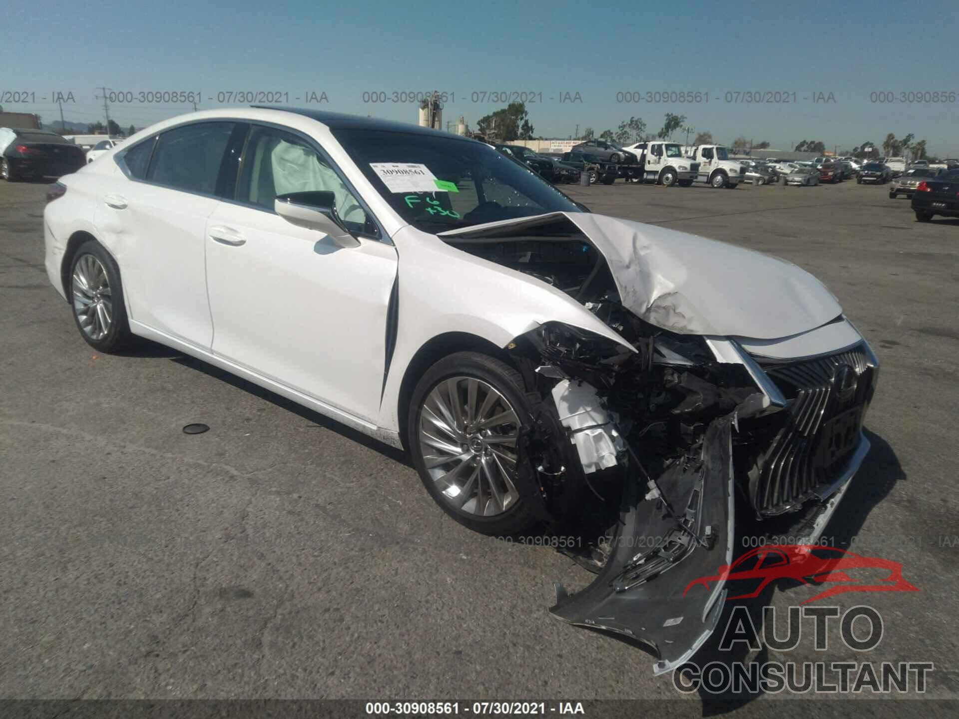 LEXUS ES 2019 - 58ABZ1B16KU027617