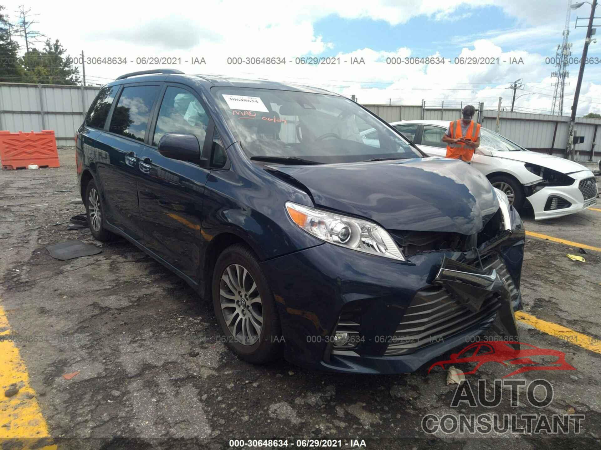 TOYOTA SIENNA 2019 - 5TDYZ3DC8KS971441