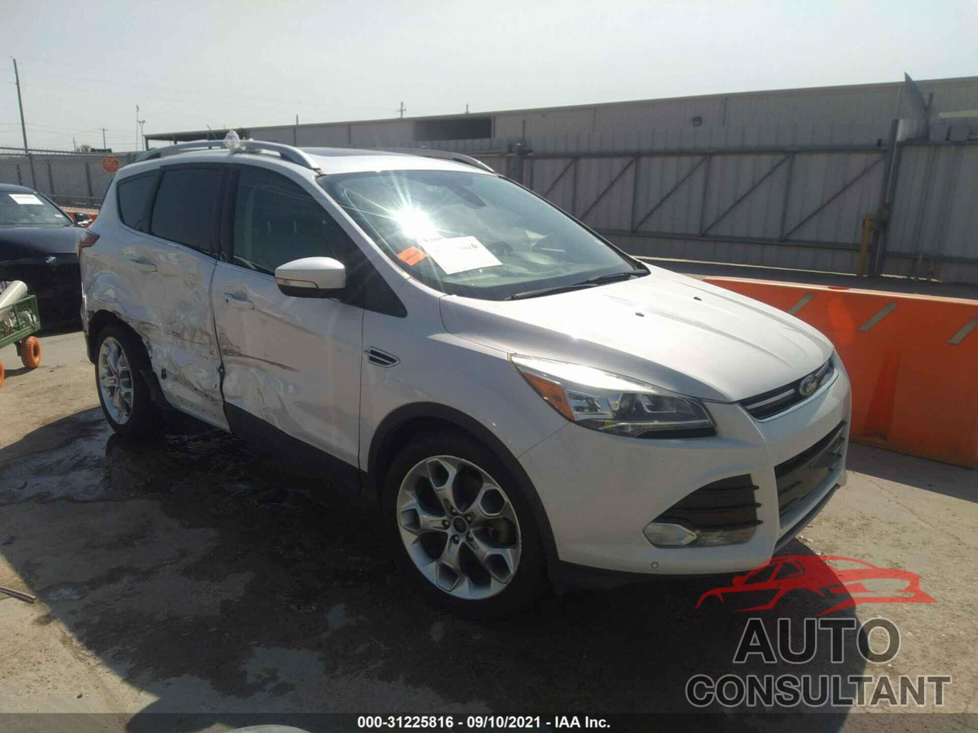 FORD ESCAPE 2016 - 1FMCU0J94GUA83896