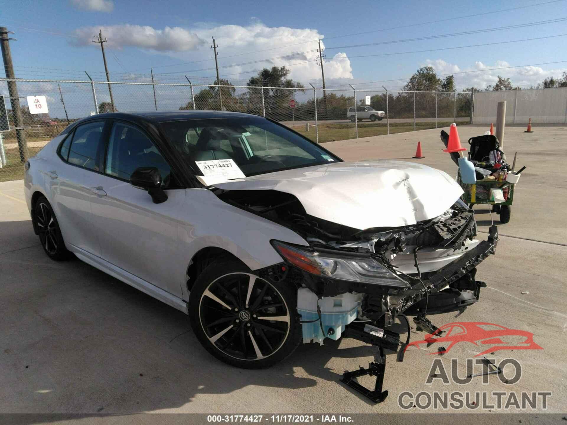 TOYOTA CAMRY 2019 - 4T1B61HK4KU204312
