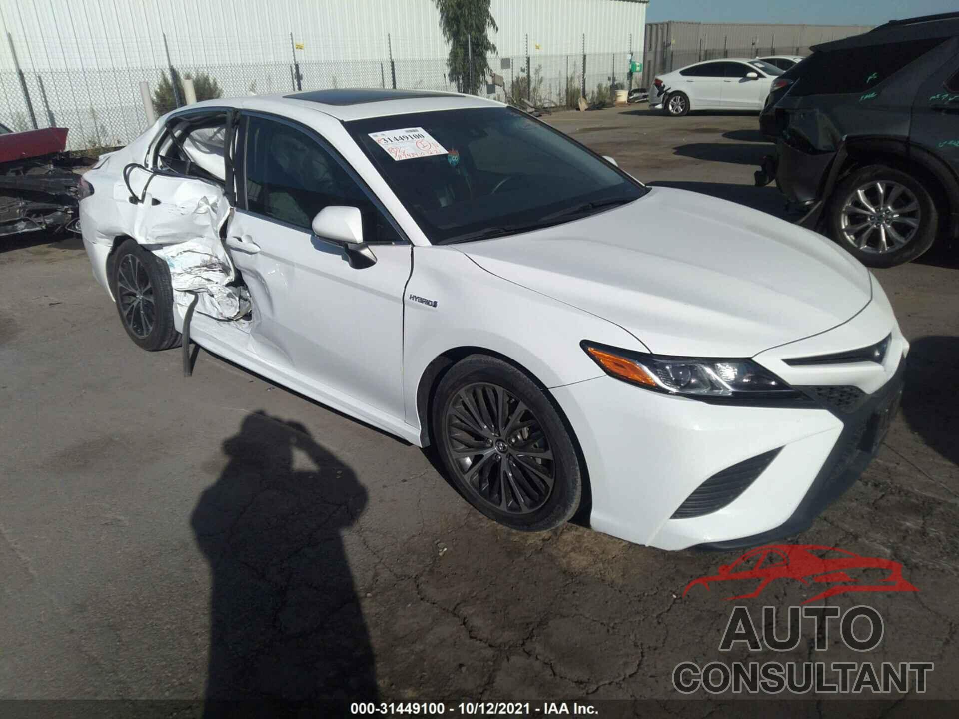 TOYOTA CAMRY 2018 - 4T1B21HK6JU503598