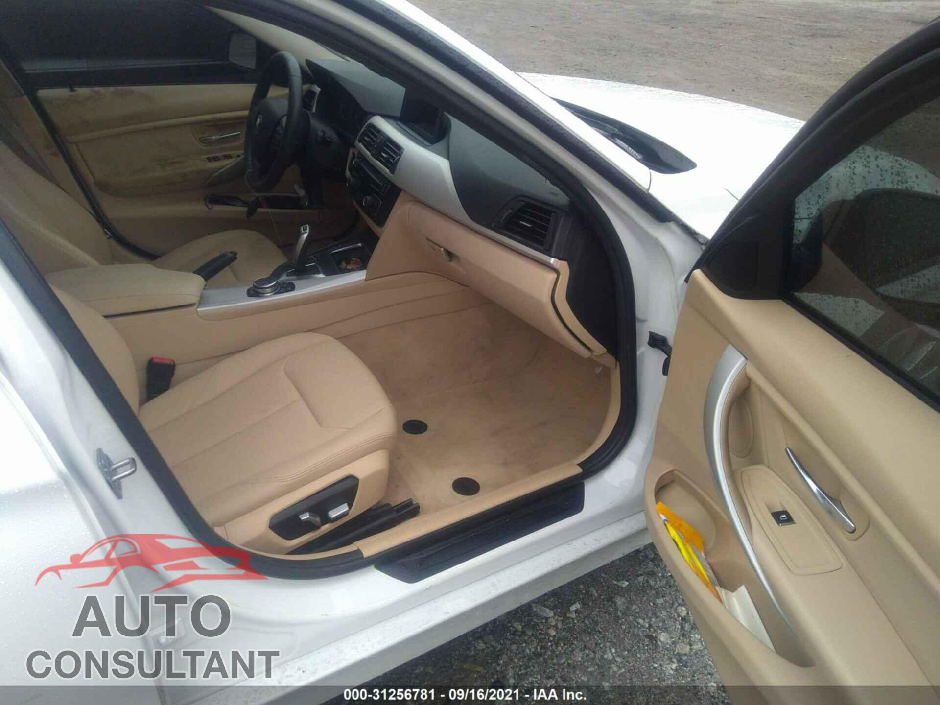BMW 3 SERIES 2016 - WBA8E5G54GNU20342