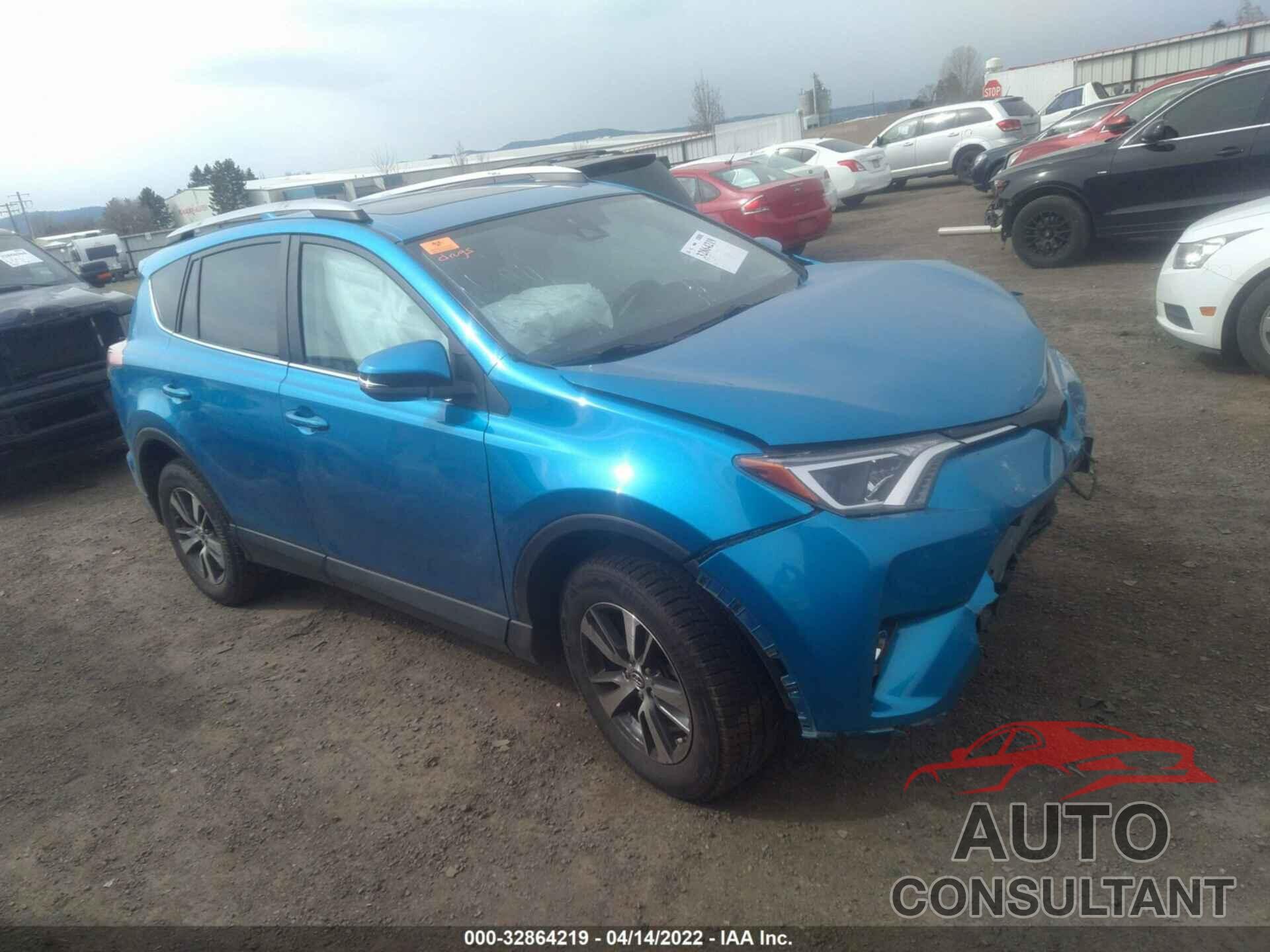 TOYOTA RAV4 2018 - 2T3RFREV6JW763846