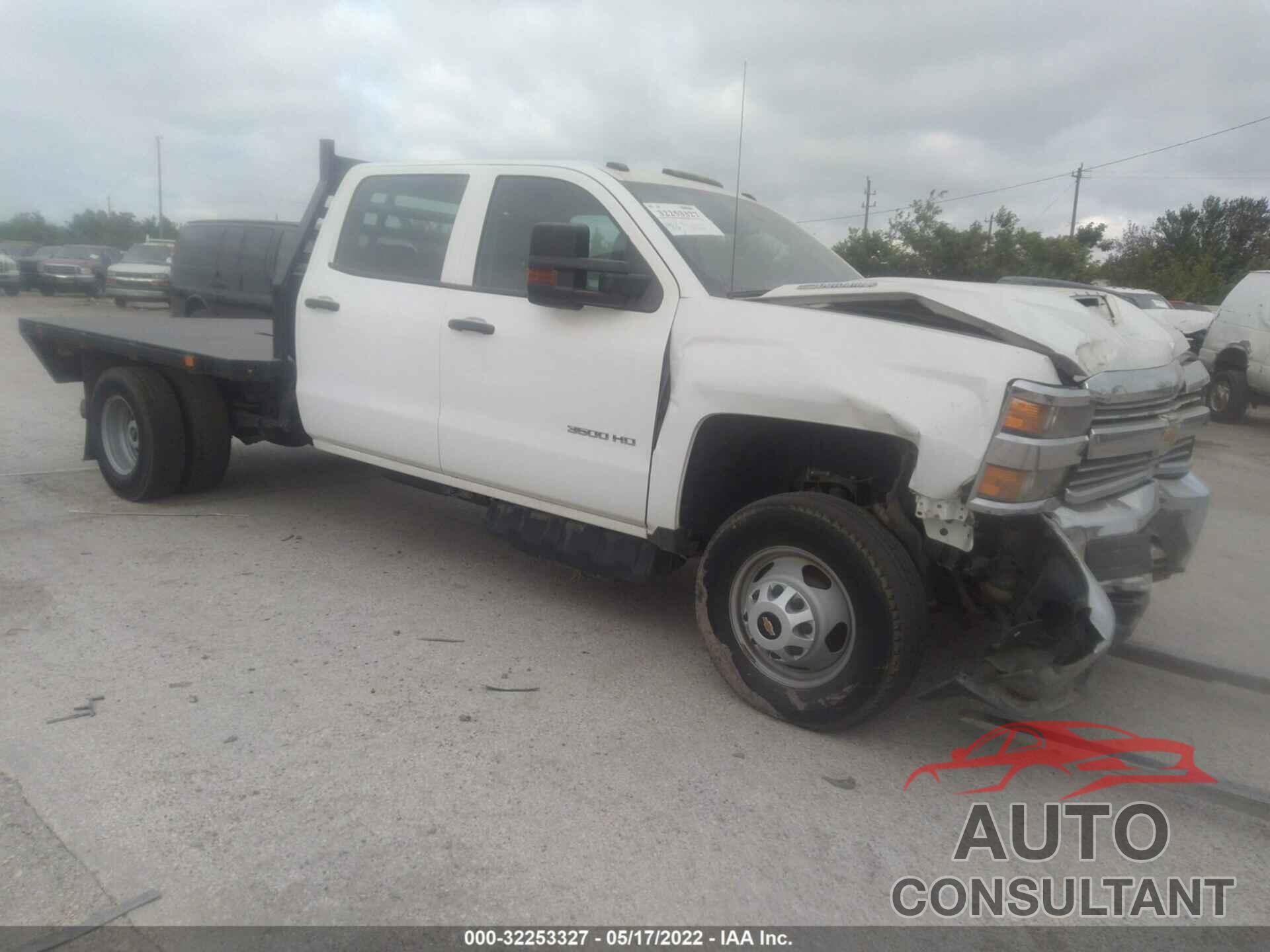 CHEVROLET SILVERADO 3500HD 2018 - 1GB4CYCY7JF188527