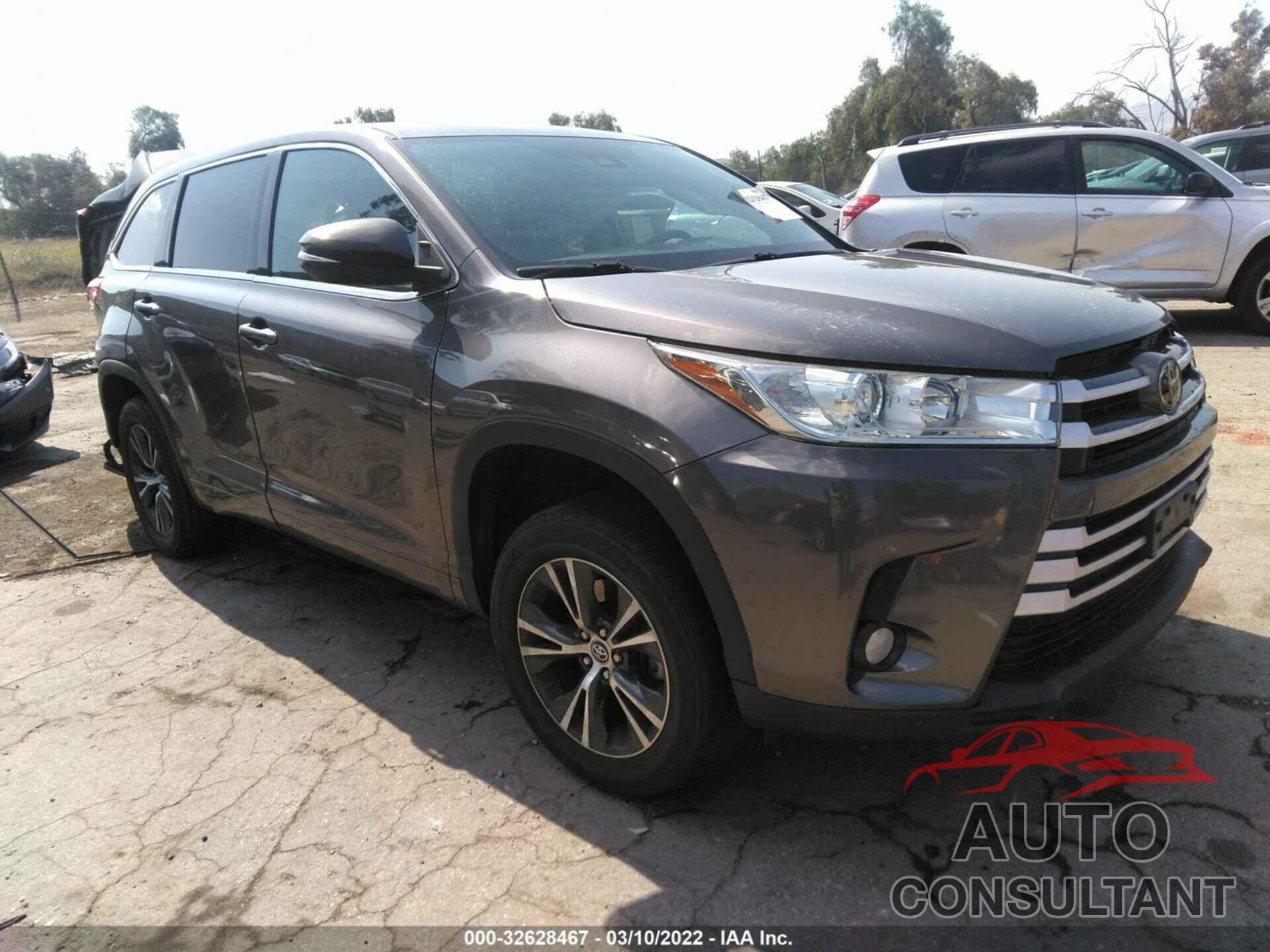 TOYOTA HIGHLANDER 2018 - 5TDZZRFH4JS247714