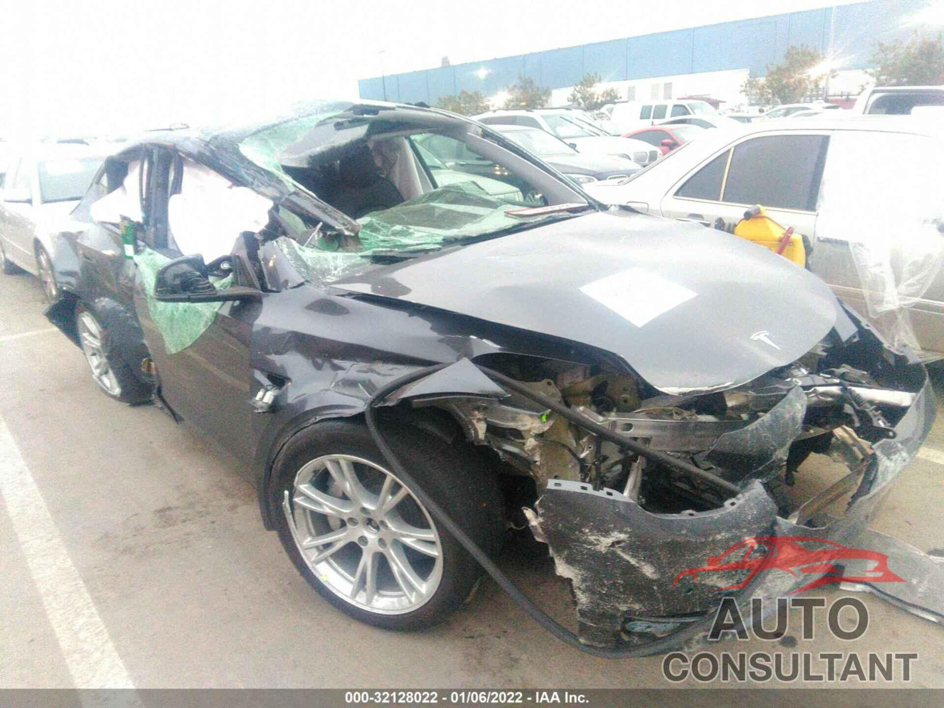TESLA MODEL Y 2021 - 5YJYGDEE9MF093800