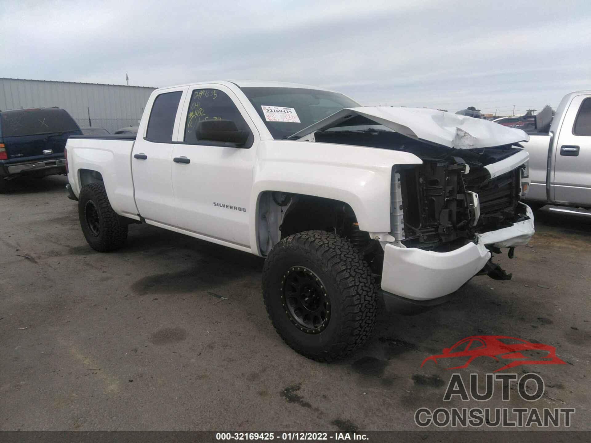 CHEVROLET SILVERADO 1500 2017 - 1GCRCPEC4HZ304353