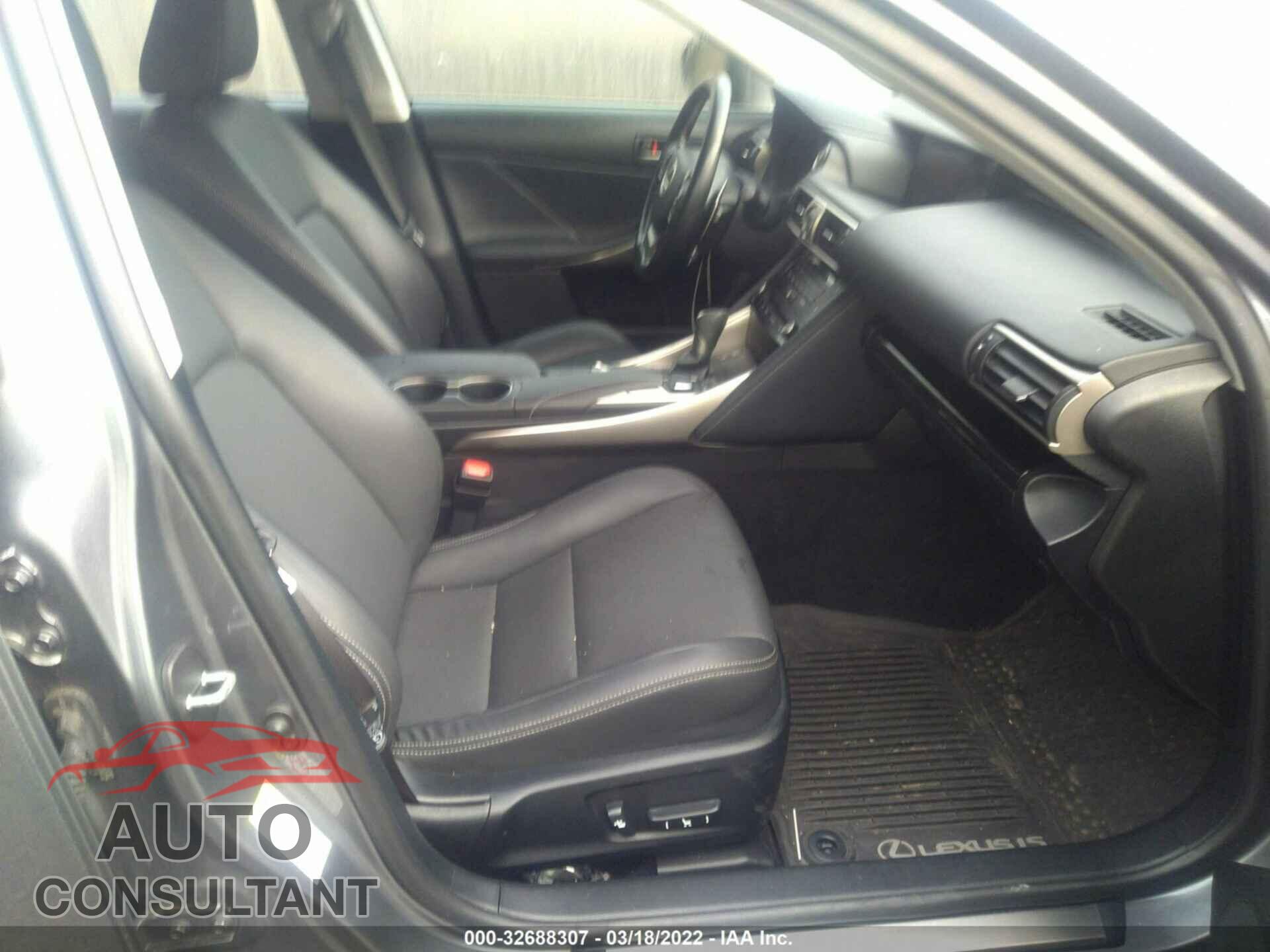 LEXUS IS 2017 - JTHCM1D23H5016516