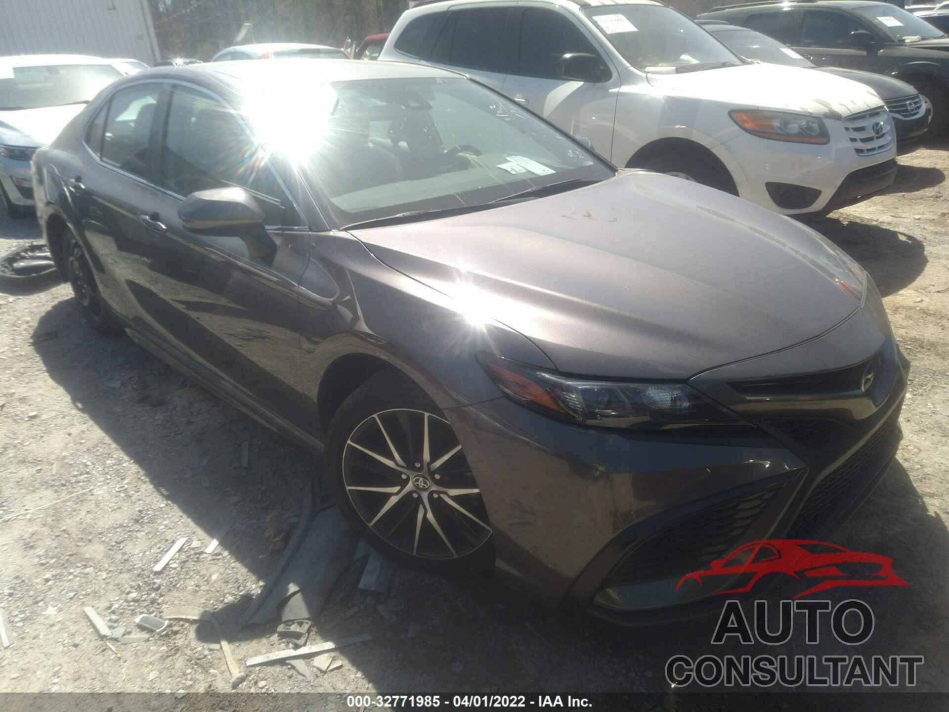 TOYOTA CAMRY 2021 - 4T1G11AK6MU457682