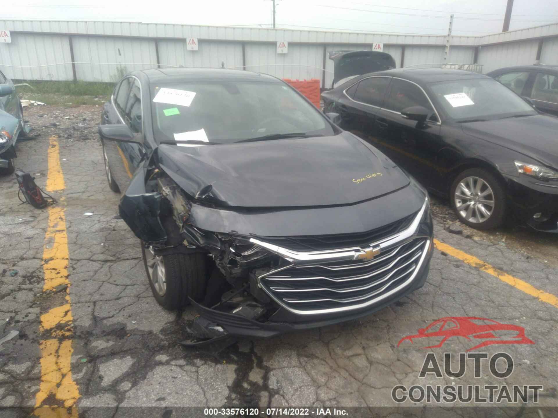 CHEVROLET MALIBU 2019 - 1G1ZD5STXKF152506
