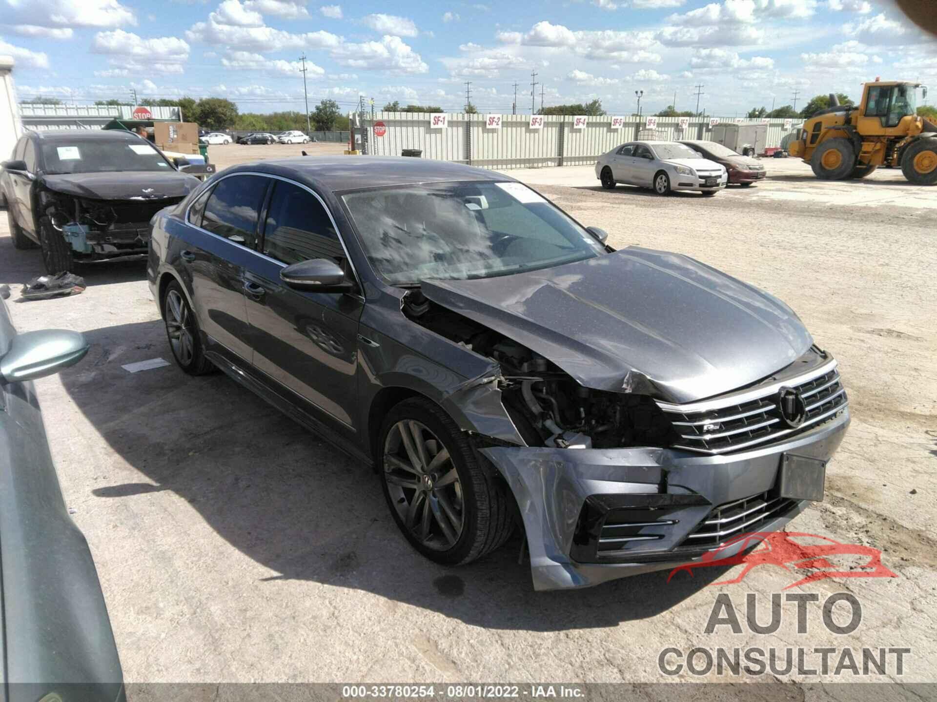 VOLKSWAGEN PASSAT 2017 - 1VWDT7A3XHC068601