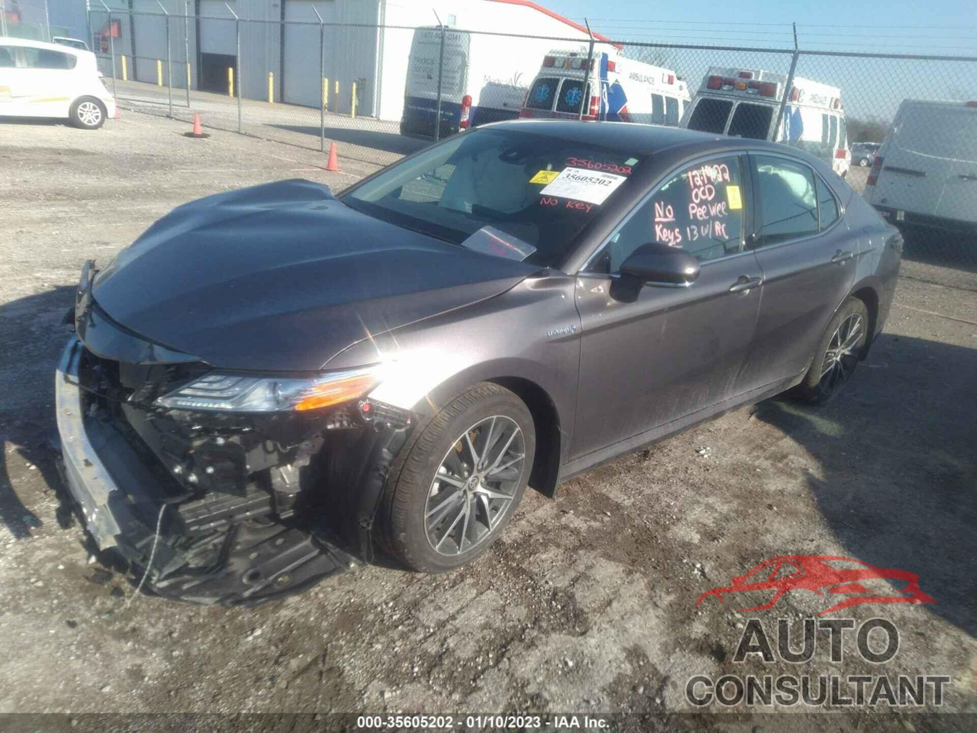 TOYOTA CAMRY 2021 - 4T1F31AK4MU562095