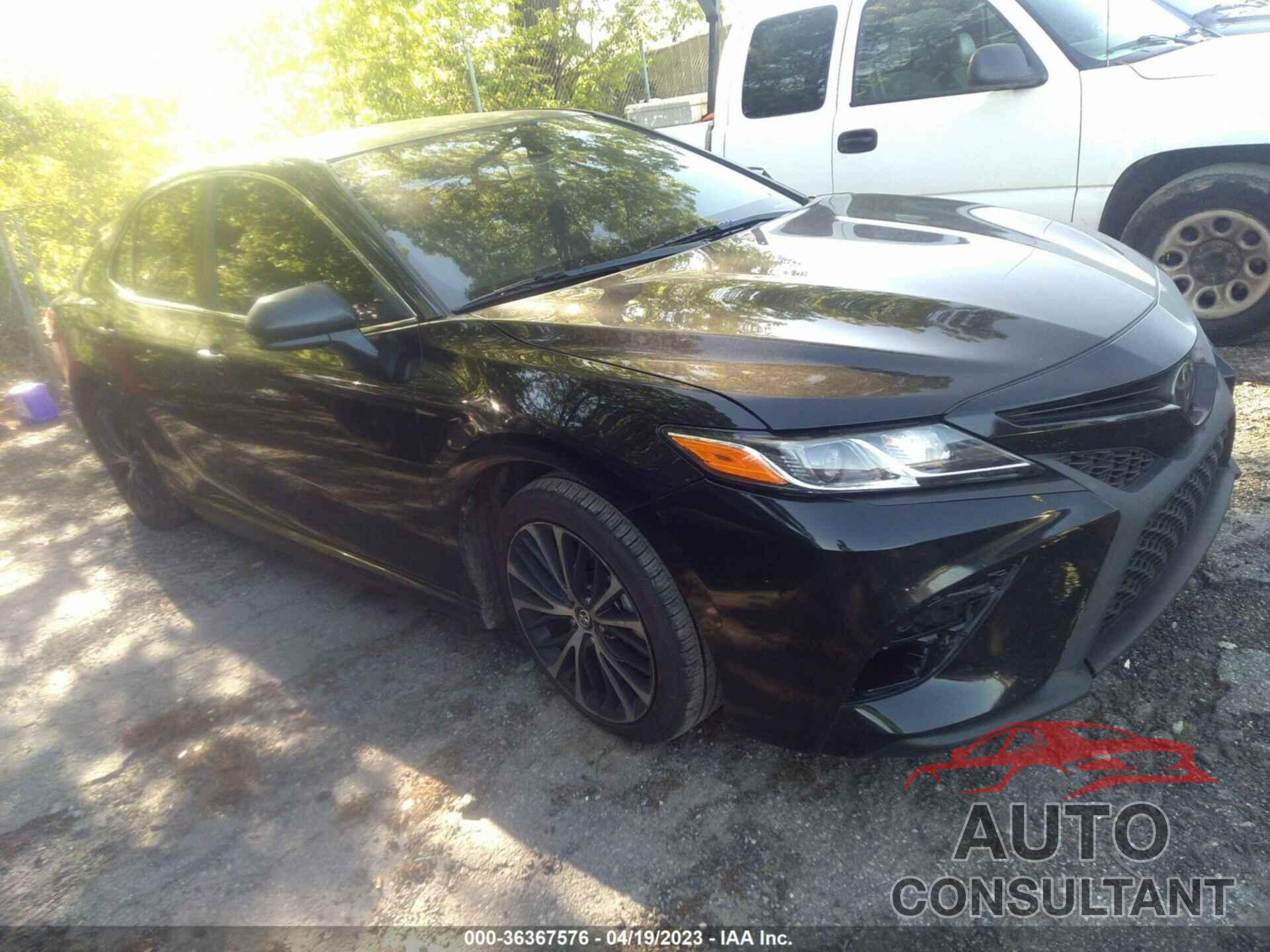TOYOTA CAMRY 2019 - 4T1B11HK0KU719600