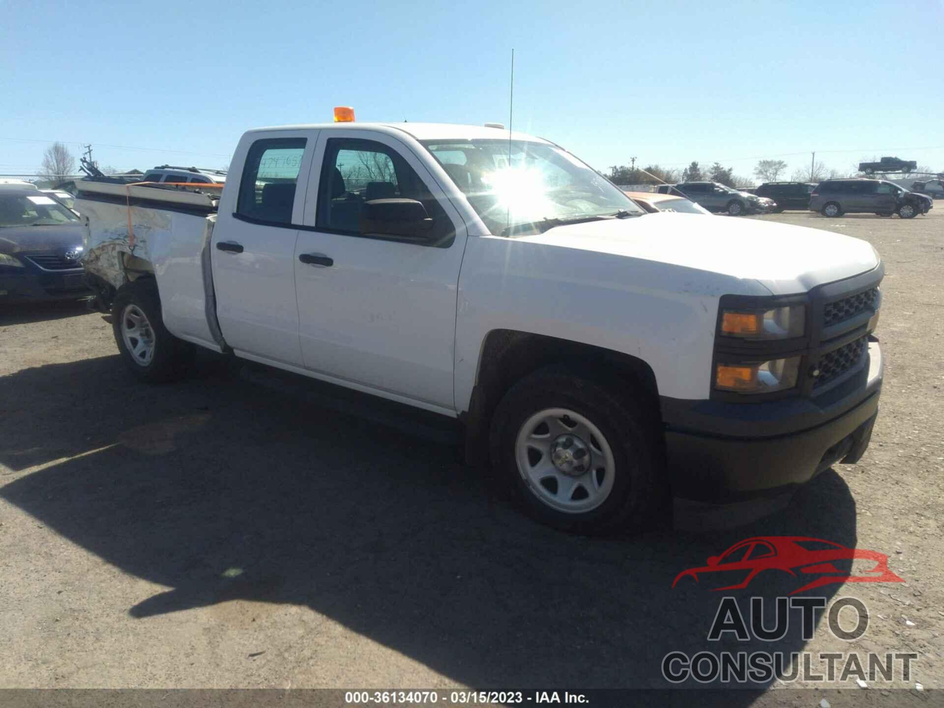 CHEVROLET SILVERADO 1500 2015 - 1GCVKPEH3FZ327407