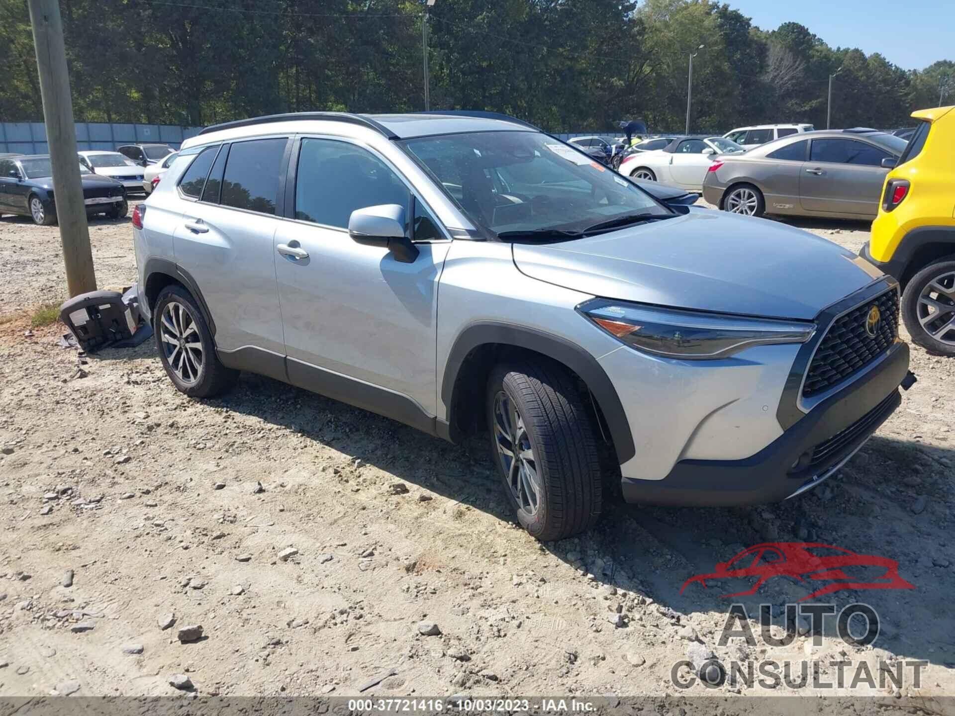 TOYOTA COROLLA CROSS 2023 - 7MUDAAAG9PV054992