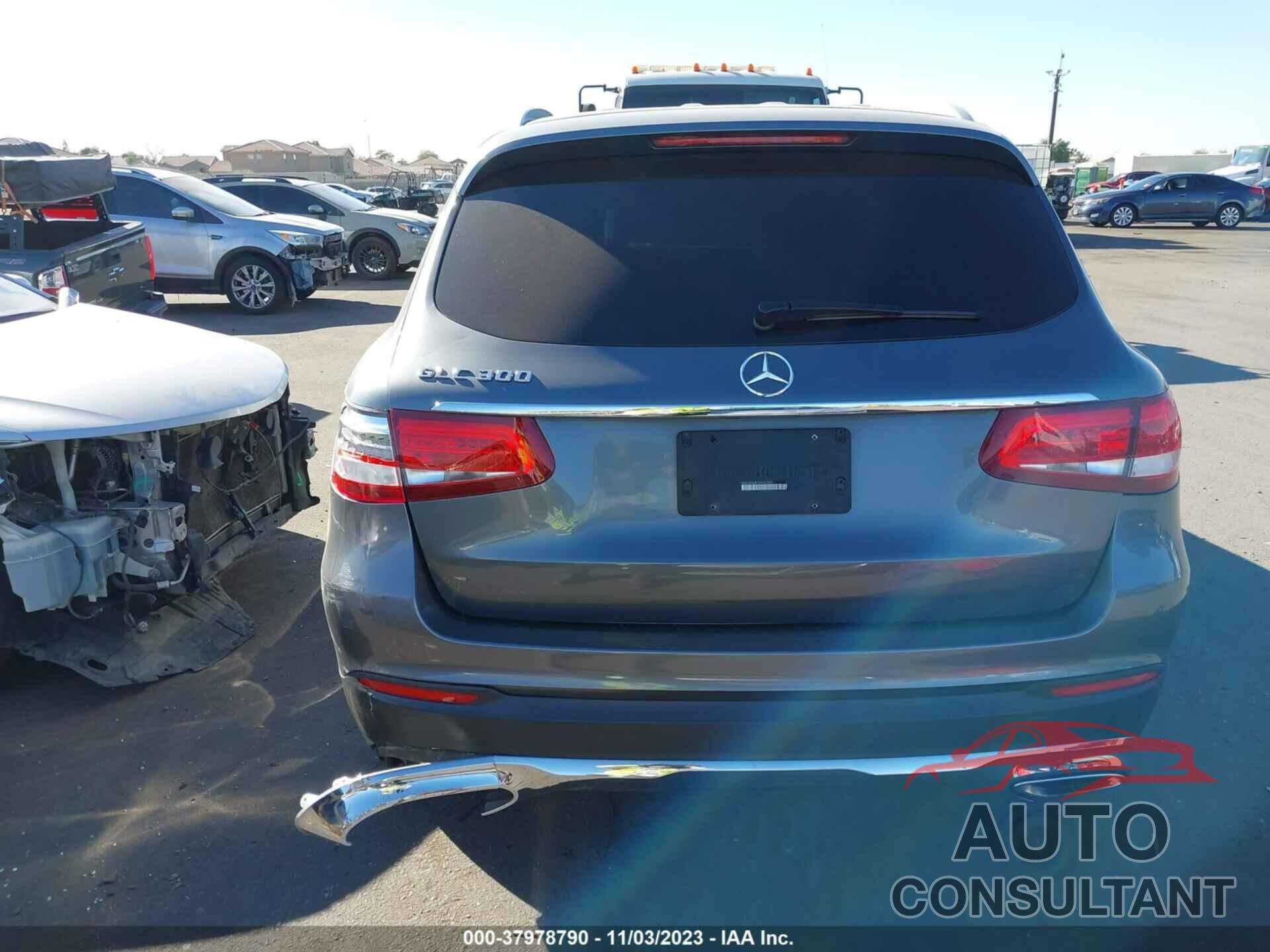 MERCEDES-BENZ GLC 300 2018 - WDC0G4JB7JV047303