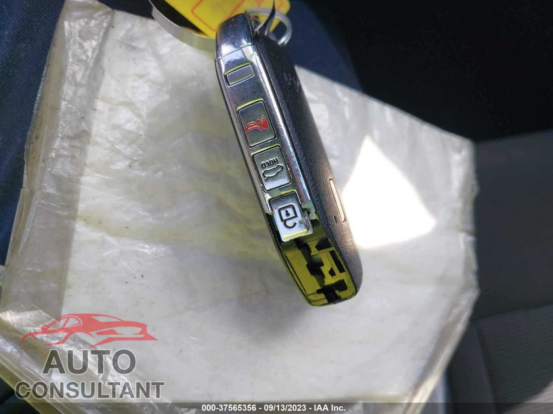 KIA K5 2022 - 5XXG14J29NG088409