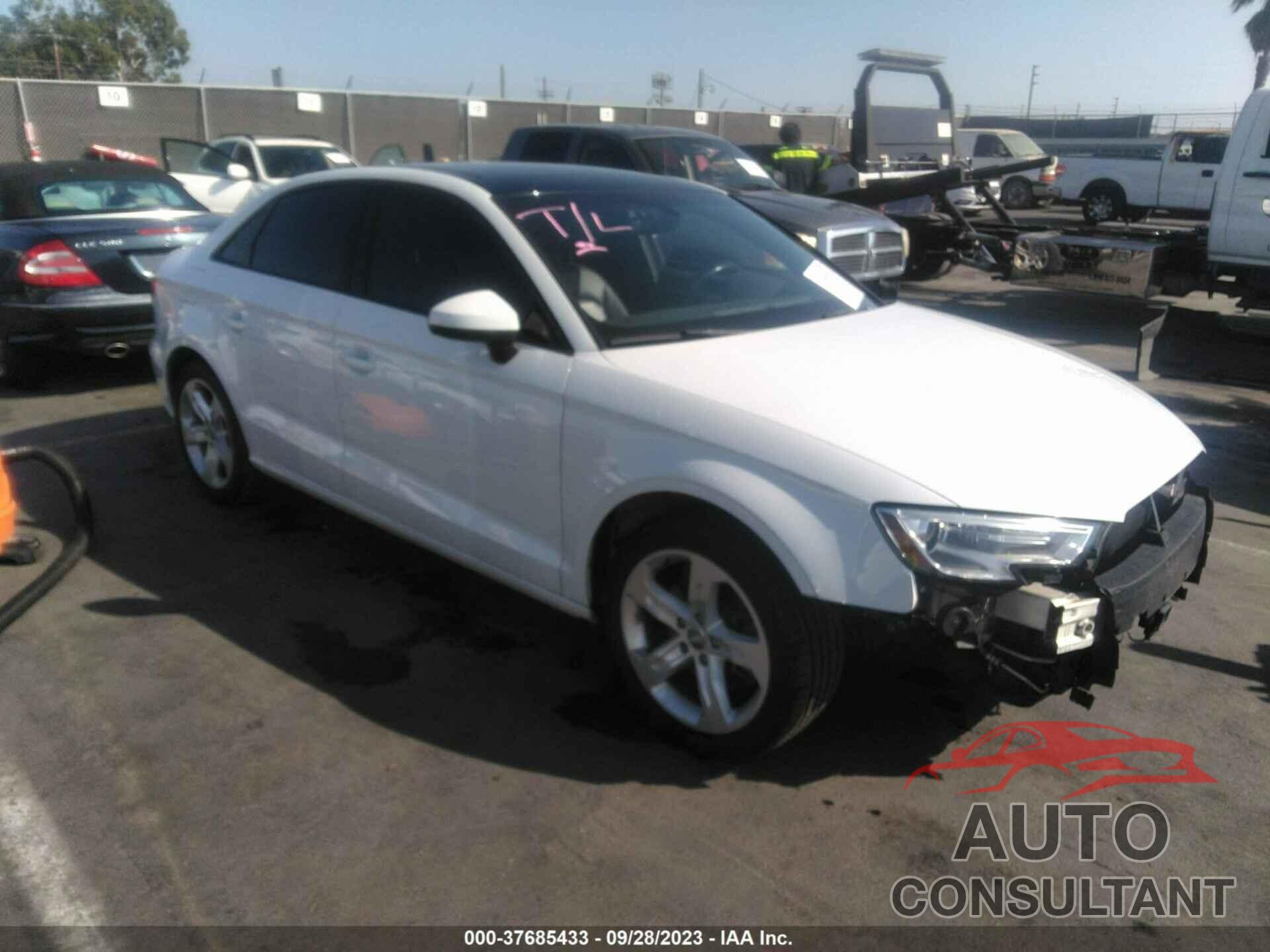 AUDI A3 2018 - WAUAUGFF0J1031593