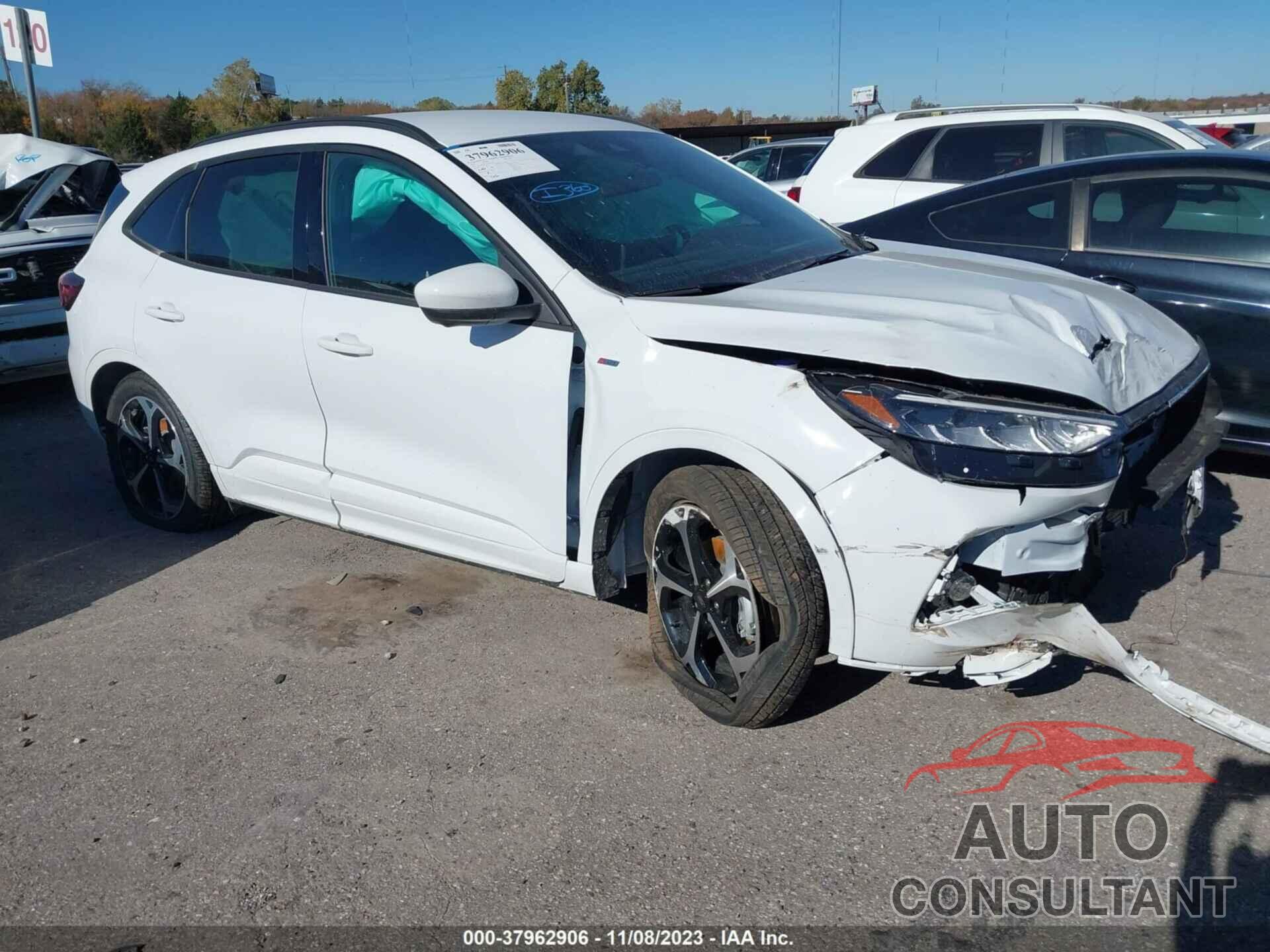 FORD ESCAPE 2023 - 1FMCU9NA9PUA67038