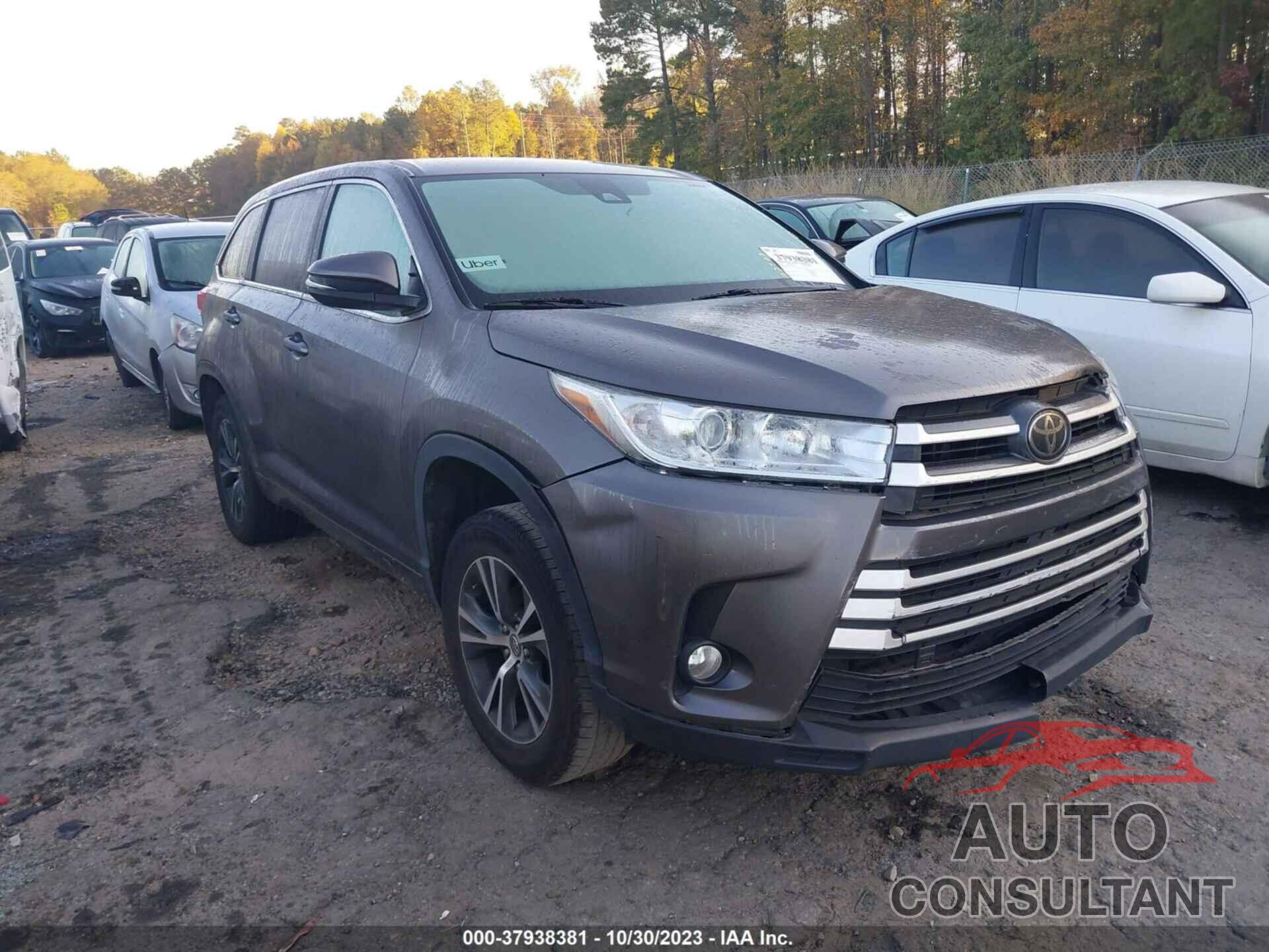 TOYOTA HIGHLANDER 2018 - 5TDZZRFH8JS270803