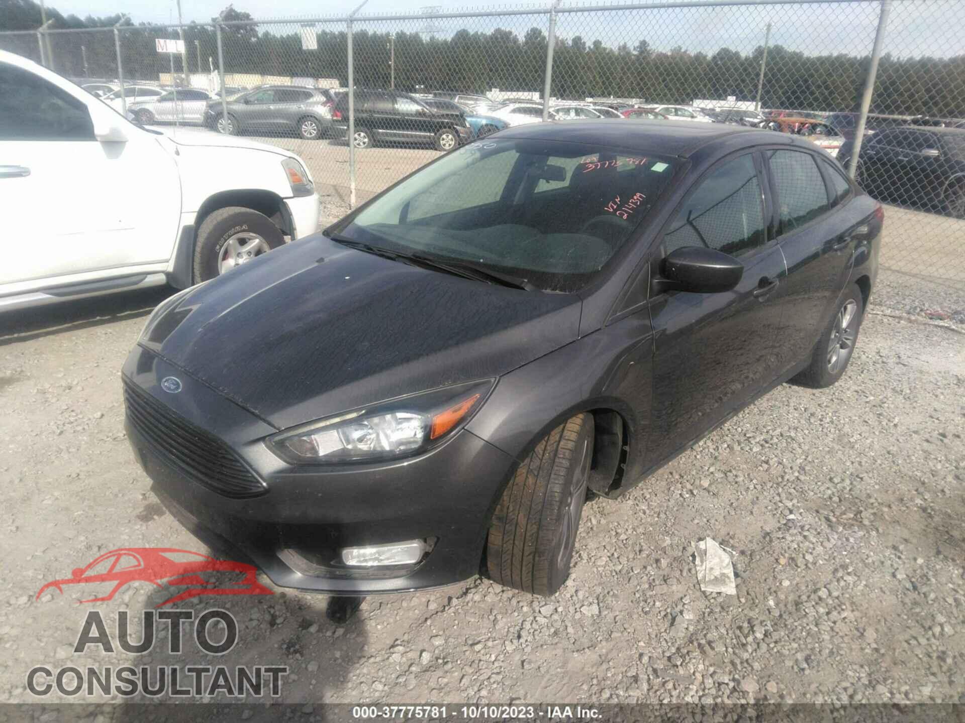 FORD FOCUS 2018 - 1FADP3FE8JL214399