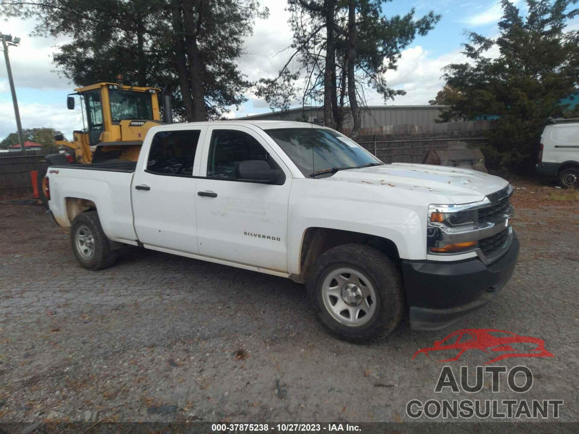 CHEVROLET SILVERADO 1500 2018 - 1GCUKNEC7JF244139