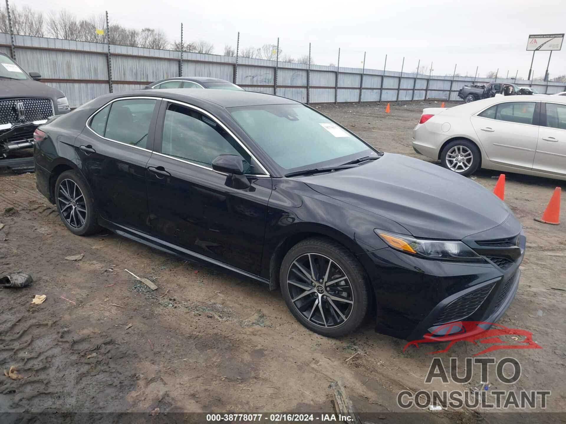 TOYOTA CAMRY 2022 - 4T1G11AK5NU697940